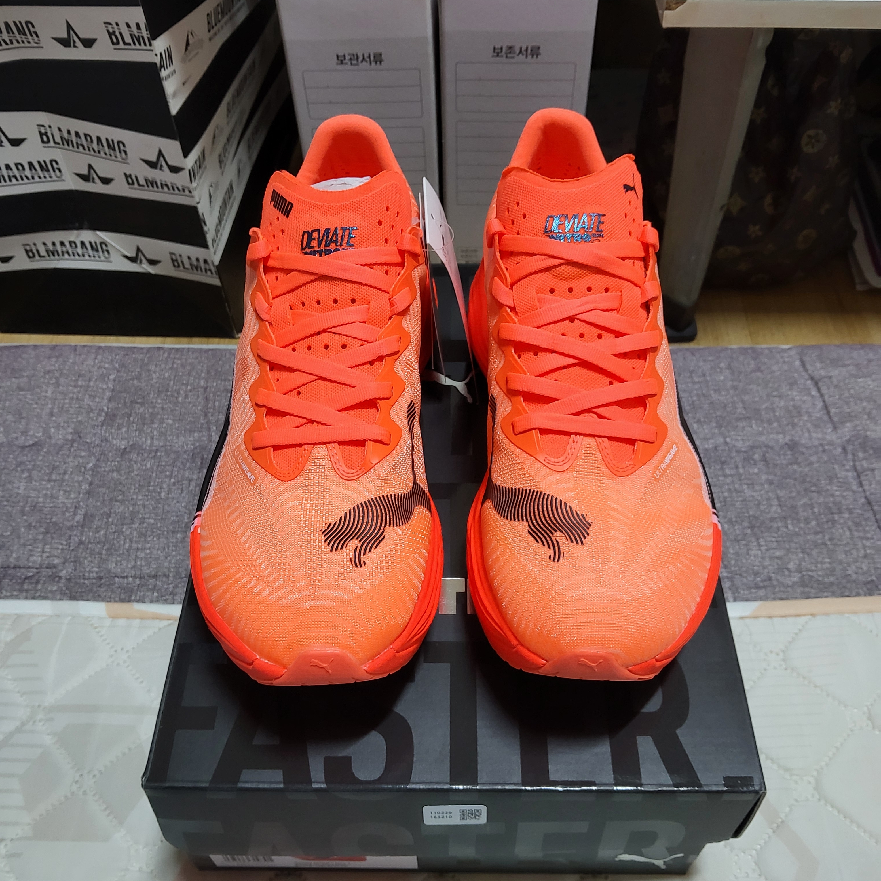 Puma Deviate Nitro Elite 3 Glowing Red Black 착용 스타일 - 2