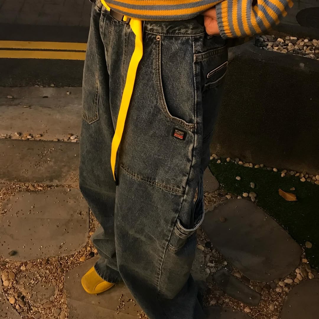 SPORT CHAMBER Superwide Carpenter Denim Pants Blue, SPORT CHAMBER Route Earflap Beanie Navy 착용 스타일 - 3