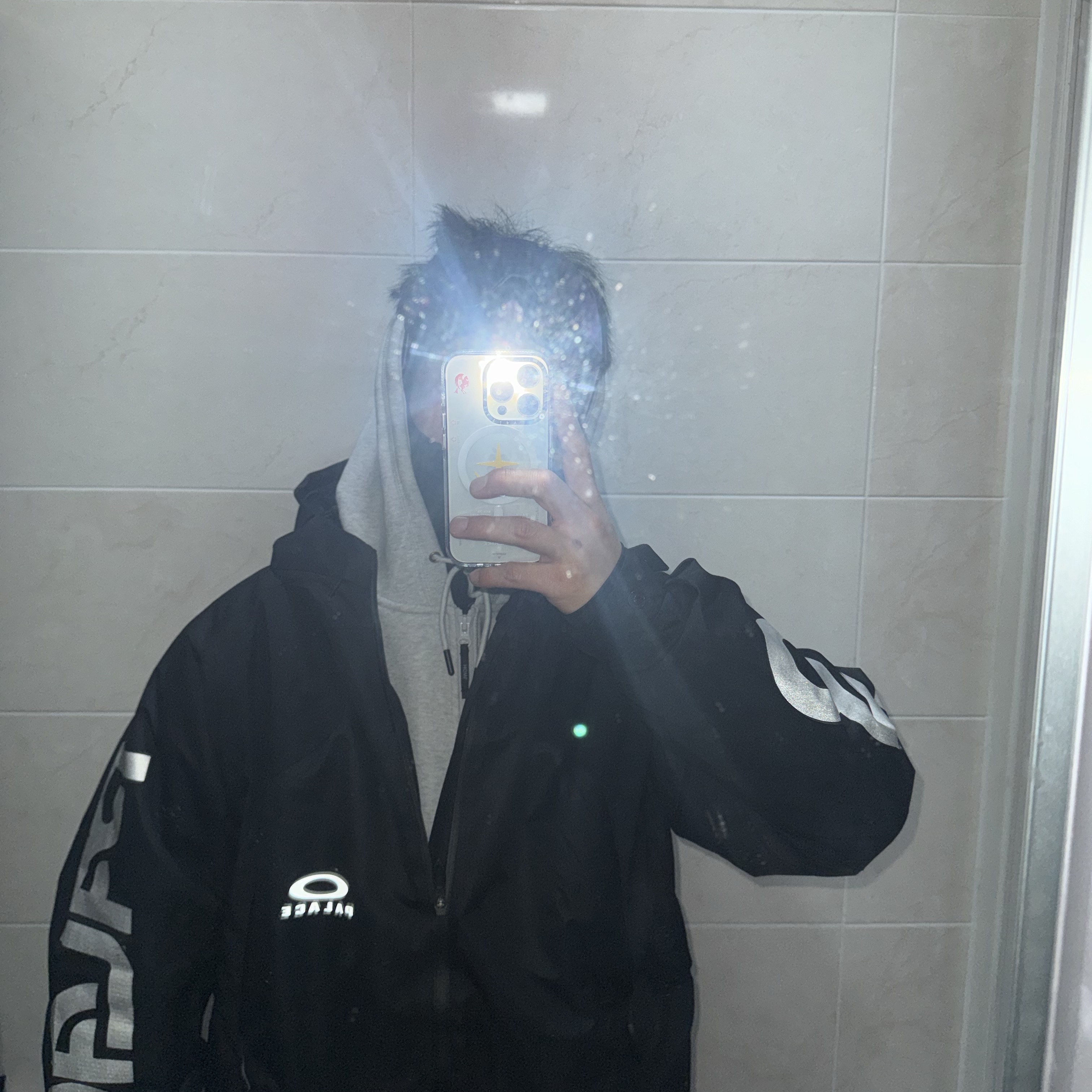 Palace x Oakley Snow Jacket Black - 24FW 착용 스타일
