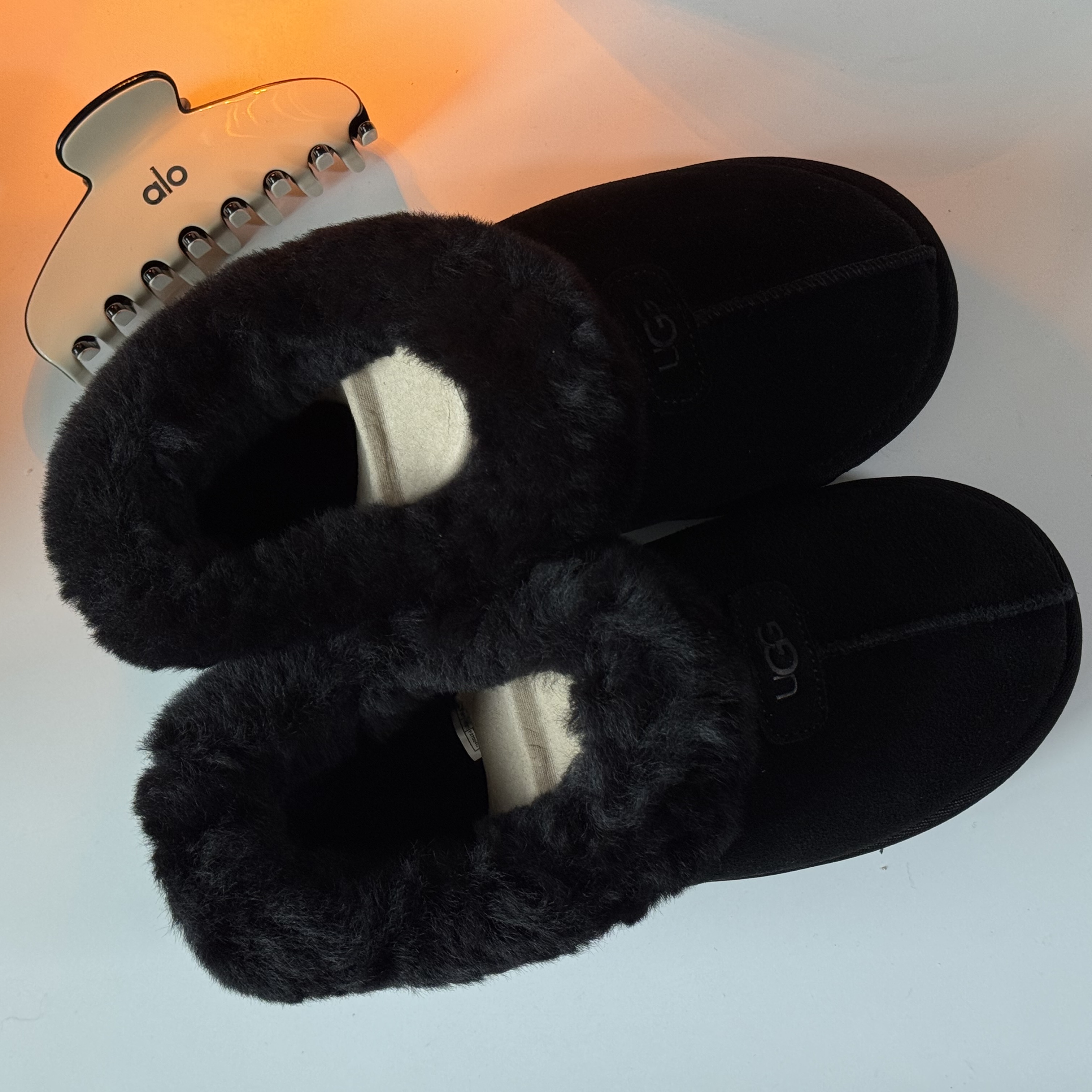 (W) UGG Tazzette Slipper Black, (W) UGG Tazzette Slipper Chestnut 착용 스타일 - 5