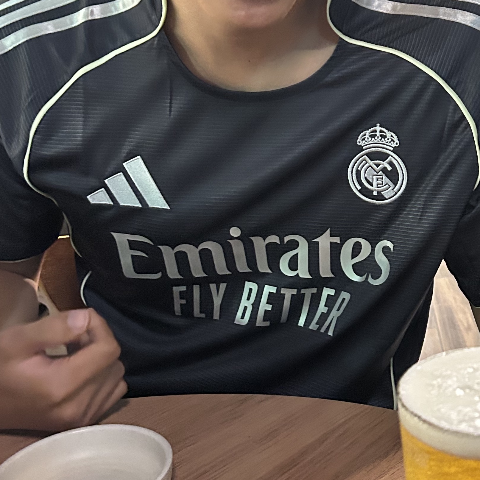 Adidas Real Madrid 2025/26 Away Jersey Legend Ink - KR Sizing (Non Marking Ver.) 착용 스타일