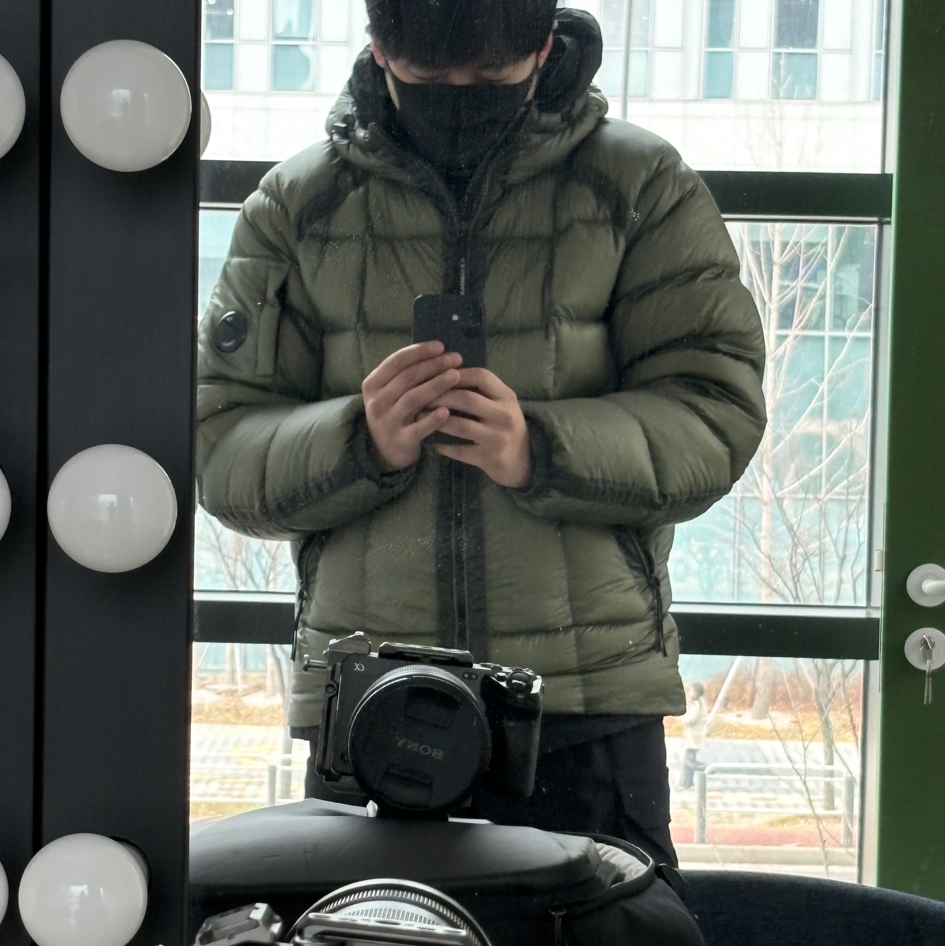 C.P. Company D.D. Shell Hooded Down Jacket Seagrass - 25FW 착용 스타일