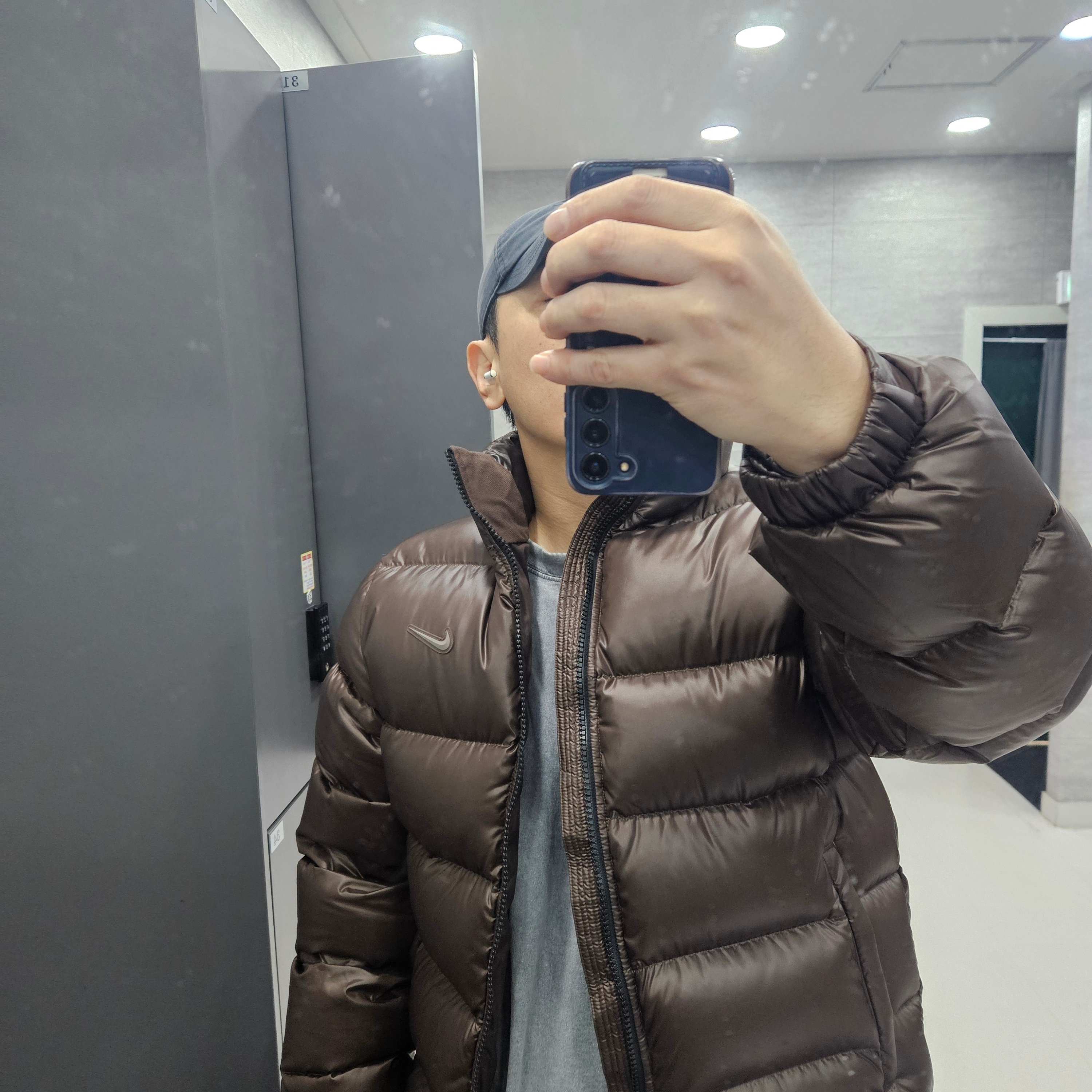 Nike x Drake Nocta Sunset Puffer Jacket Baroque Brown Olive Grey - Asia 착용 스타일 - 1