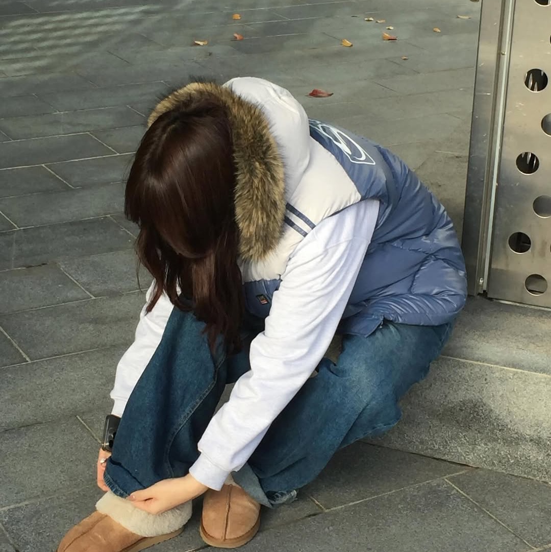 SPORT CHAMBER Track DuckDown Vest Blue 착용 스타일 - 2
