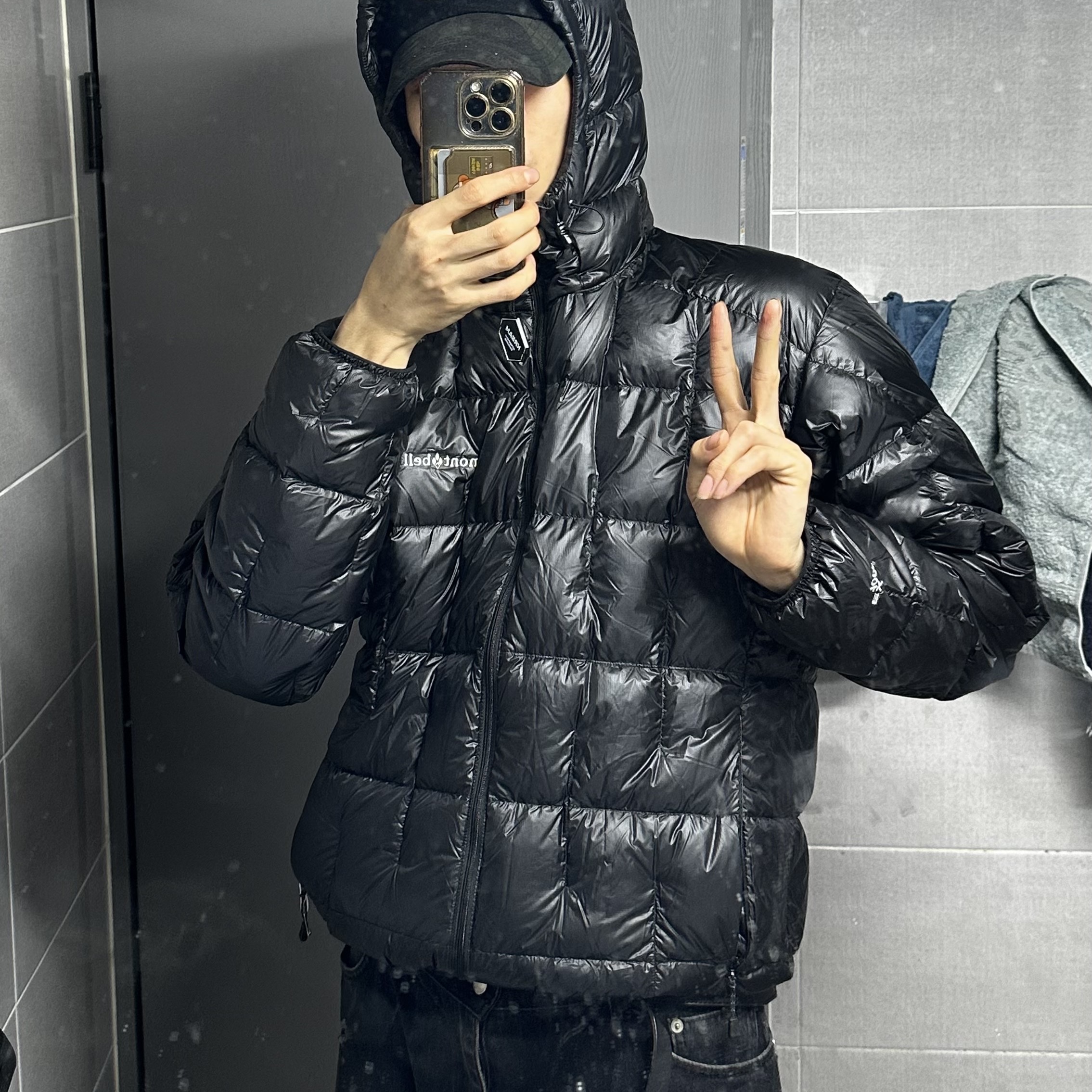 Montbell Plasma 1000 Alpine Down Parka Black 착용 스타일 - 1