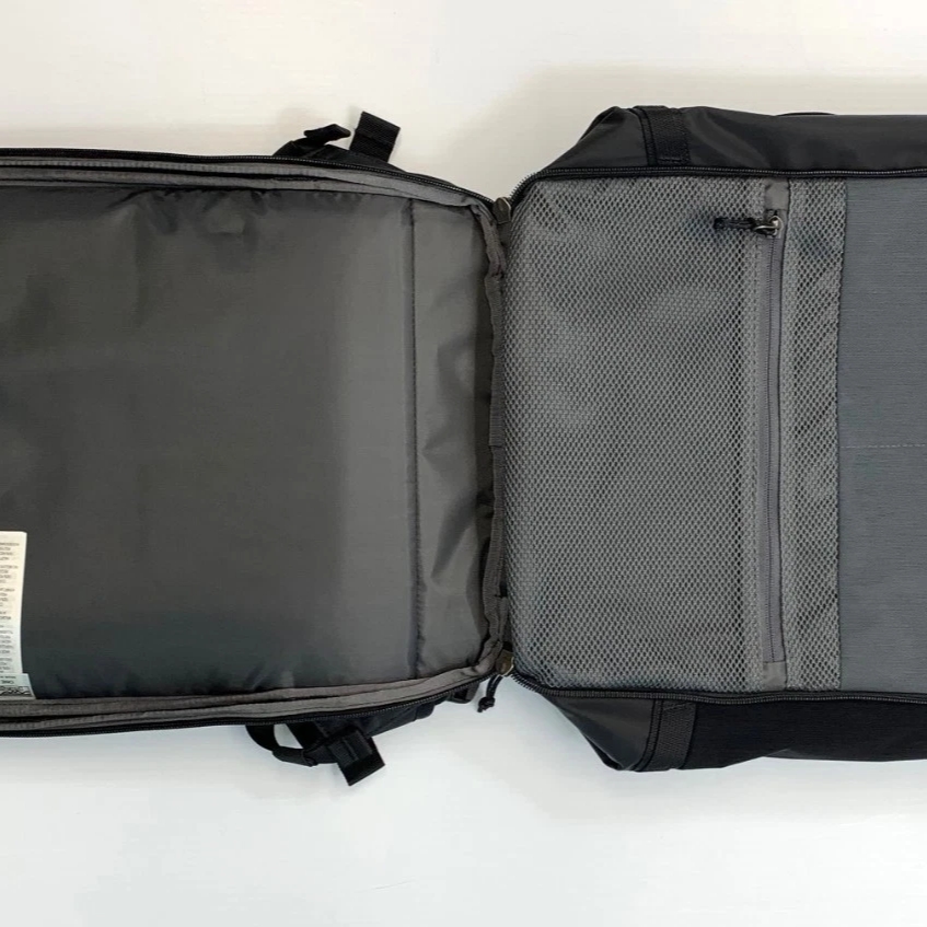 Patagonia Black Hole Mini MLC 30L Black, Patagonia Black Hole Mini MLC 30L Noble Grey 착용 스타일 - 3