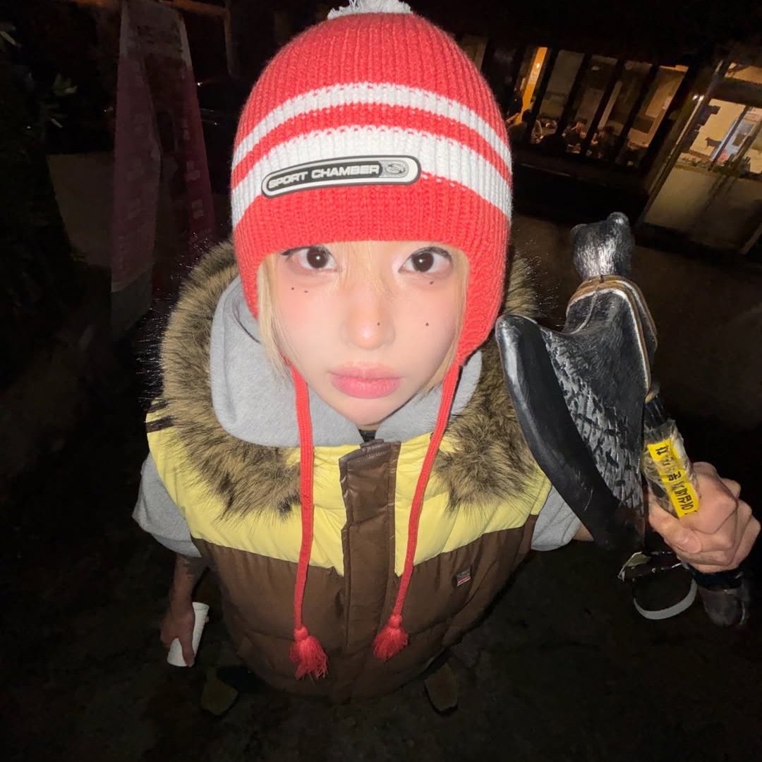 SPORT CHAMBER Route Earflap Beanie Coral, SPORT CHAMBER Track DuckDown Vest Brown 착용 스타일 - 1