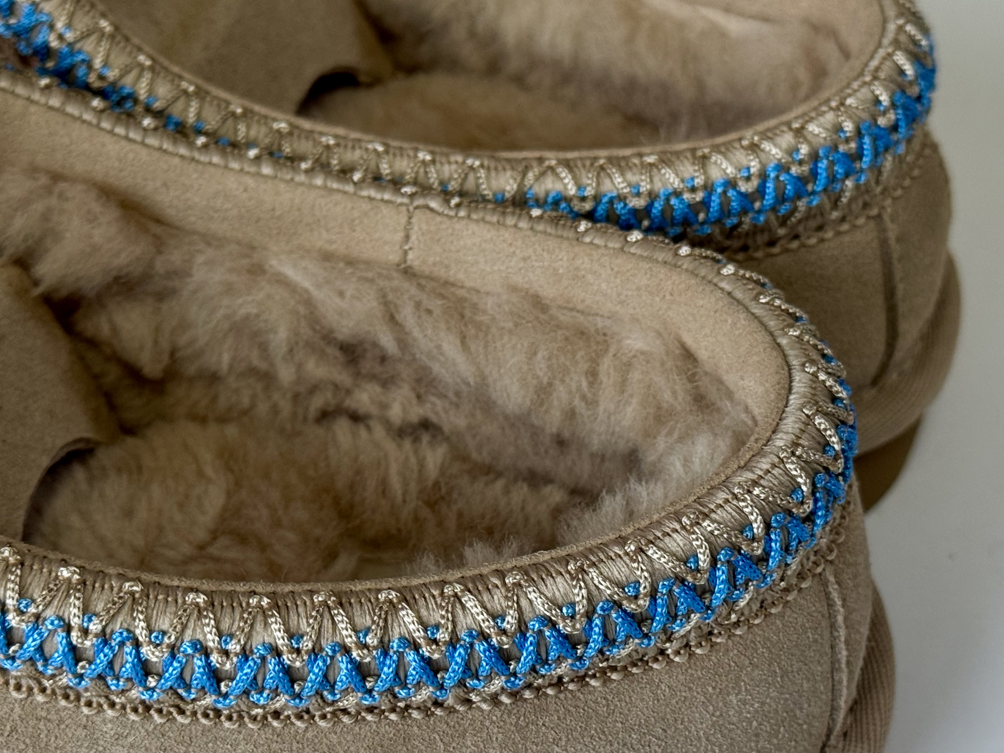 UGG Tasman Slipper Sand Santorini, UGG Tasman II Slipper Chestnut 착용 스타일 - 2