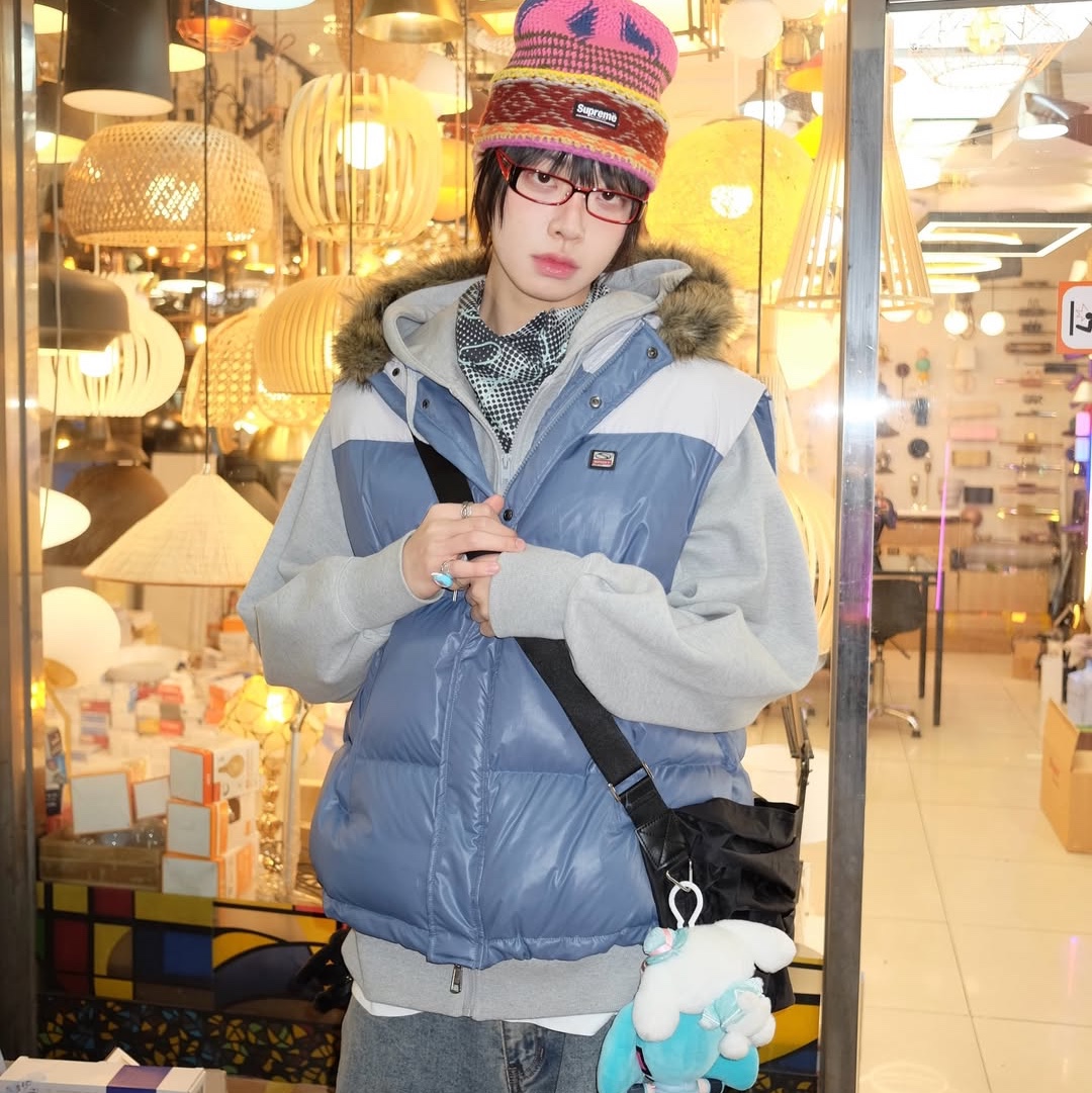 SPORT CHAMBER Track DuckDown Vest Blue 착용 스타일 - 4