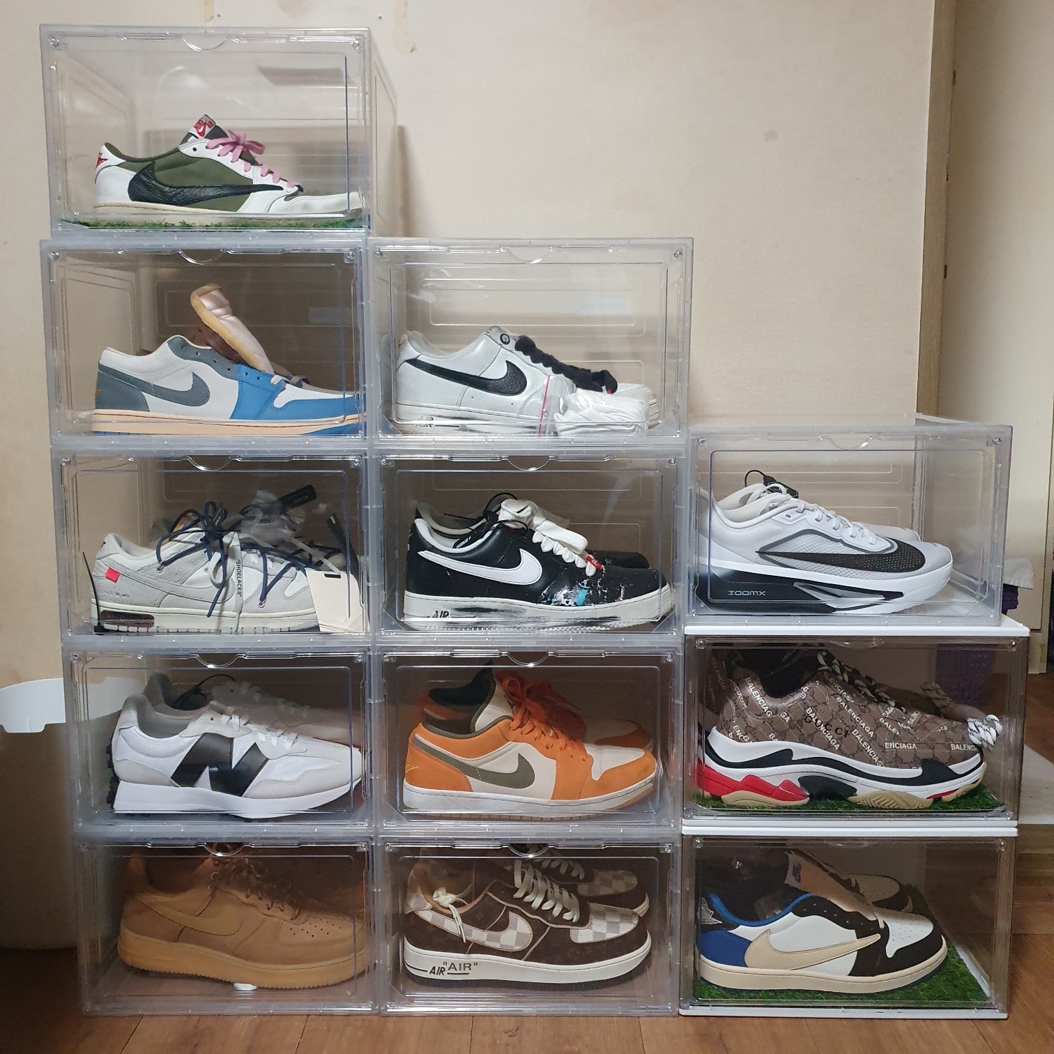 Nike Air Force 1 '07 WB Flax, Nike Zoom Fly 6 White Smoke Grey 착용 스타일