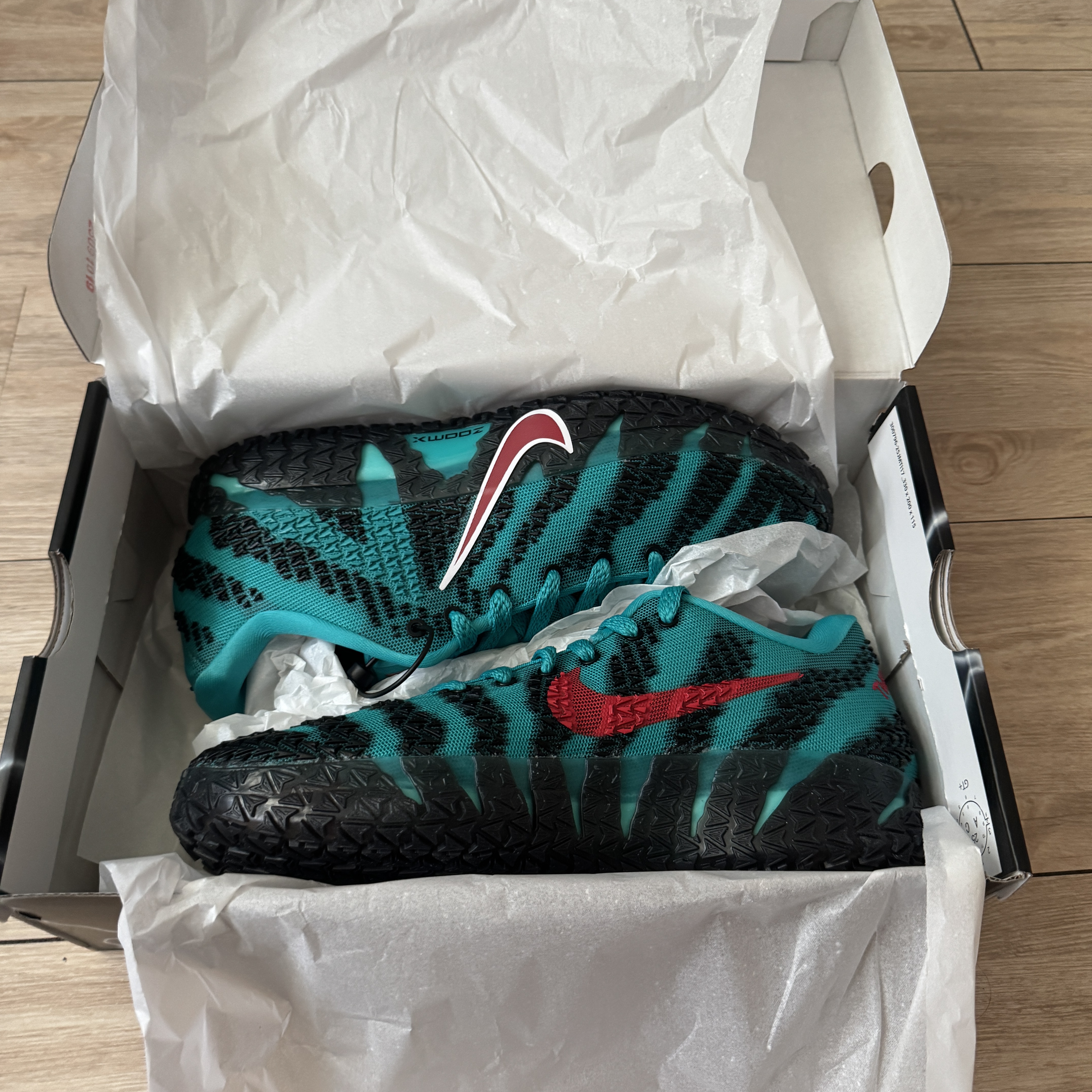 Nike Ja 3 EP Scratch 3.0 Turbo Green Black 착용 스타일 - 1