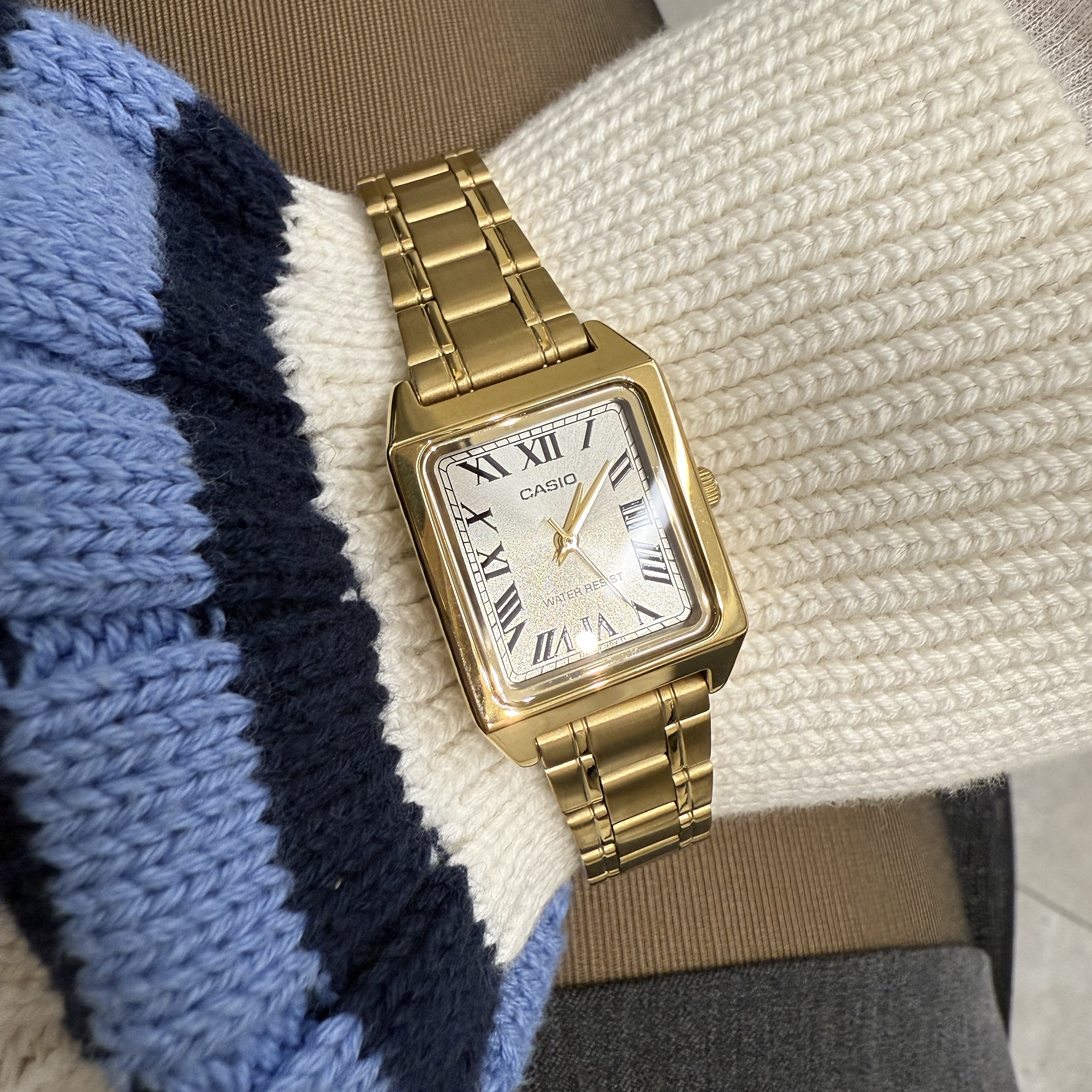 Casio LTP-V007G-9B 착용 스타일 - 1