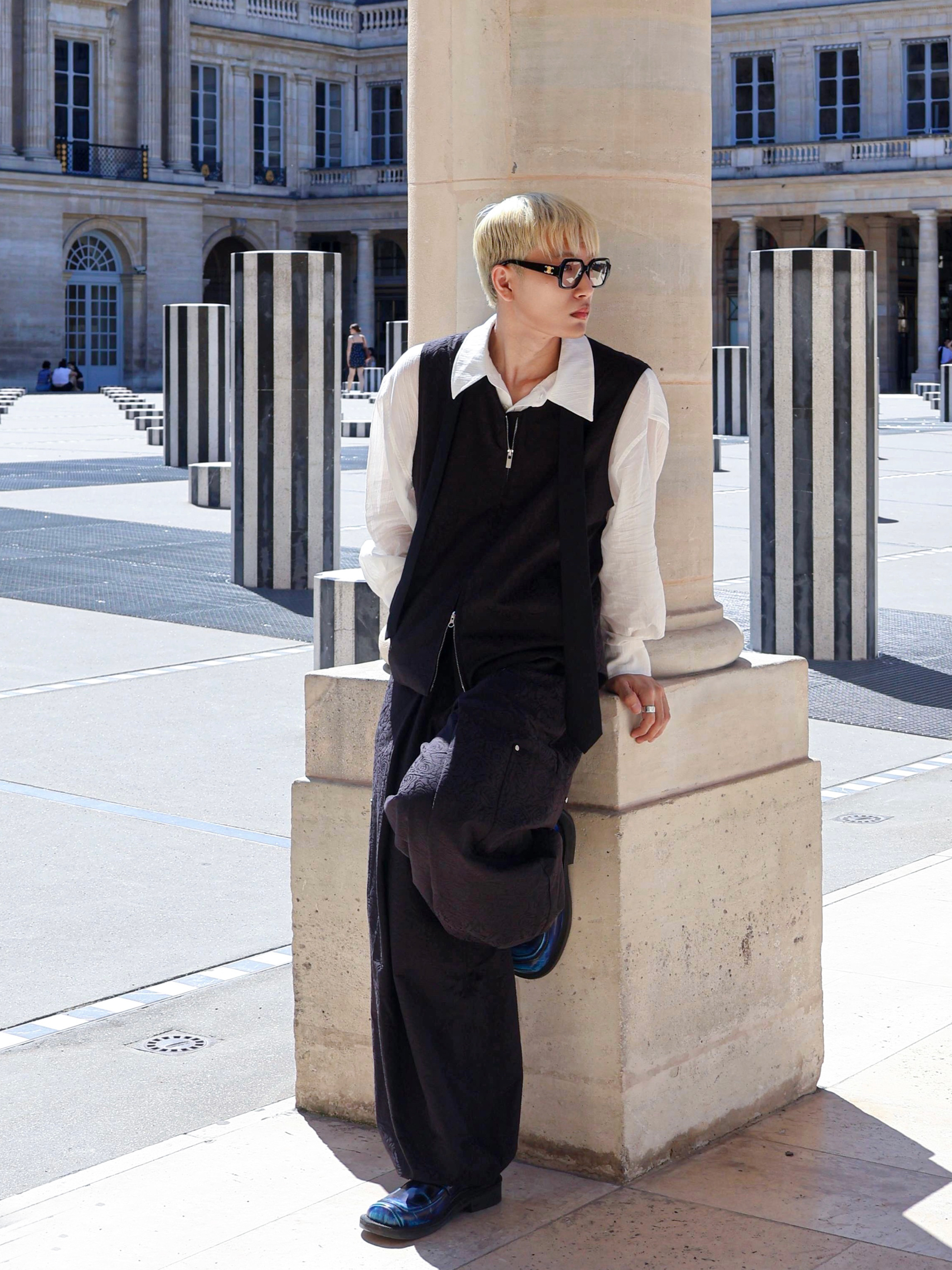 PENNY PLATE M/W Marin Bule Project Loafer 착용 스타일 - 1