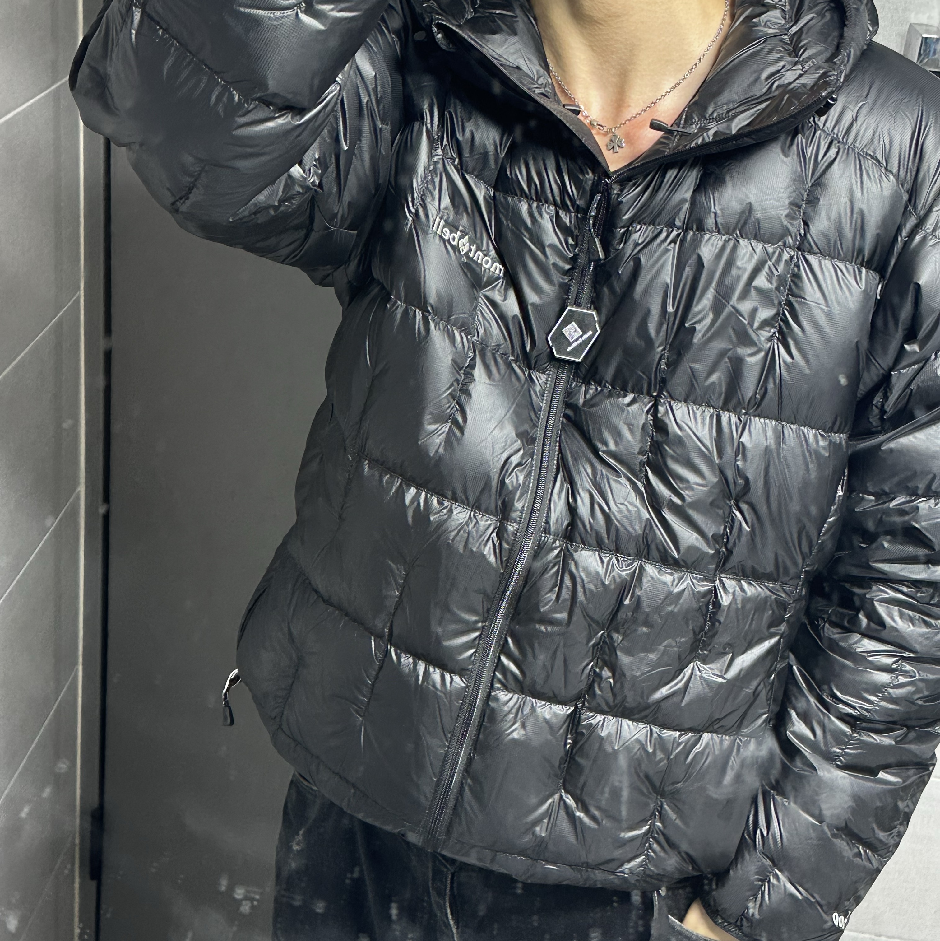Montbell Plasma 1000 Alpine Down Parka Black 착용 스타일 - 2