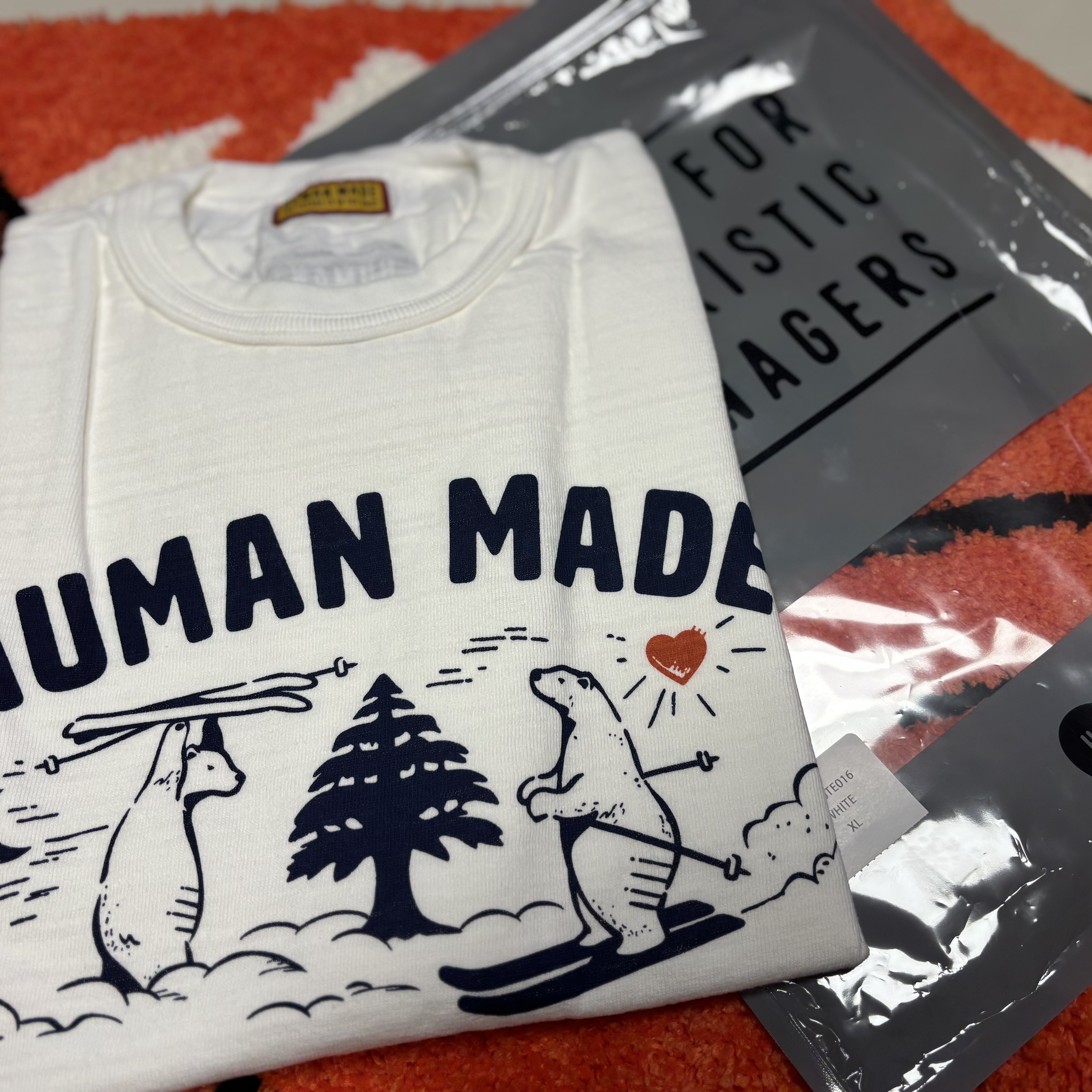 Human Made Graphic T-Shirt White 착용 스타일