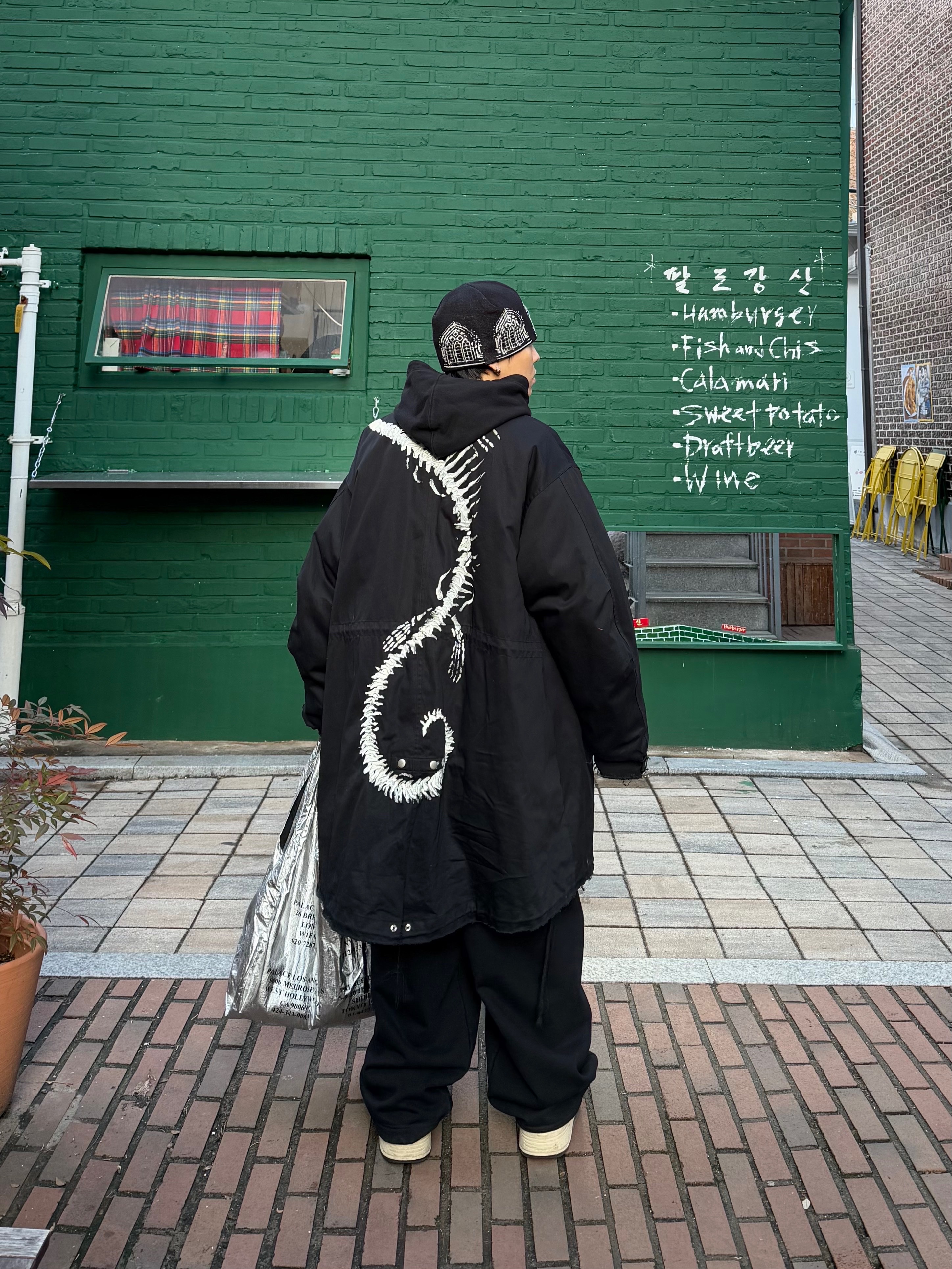 Converse x Drkshdw Turbowpn Black Cream, Palace Palace Shop Reusable Bag Silver - 22FW 착용 스타일 - 6