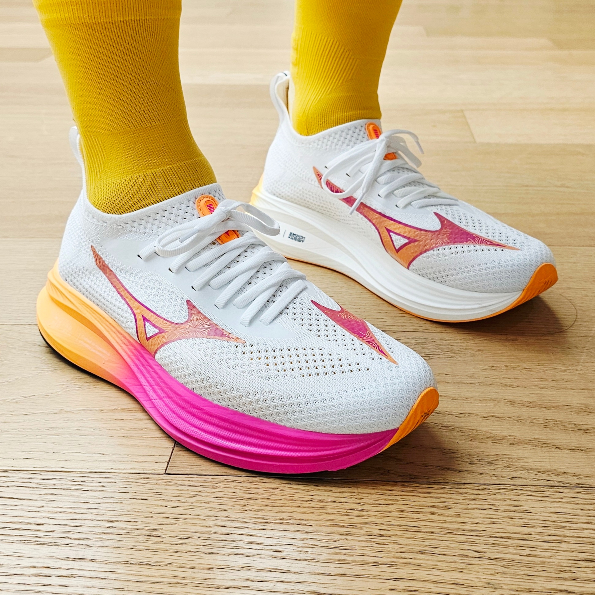 Mizuno Neo Zen White Tang Orange 착용 스타일