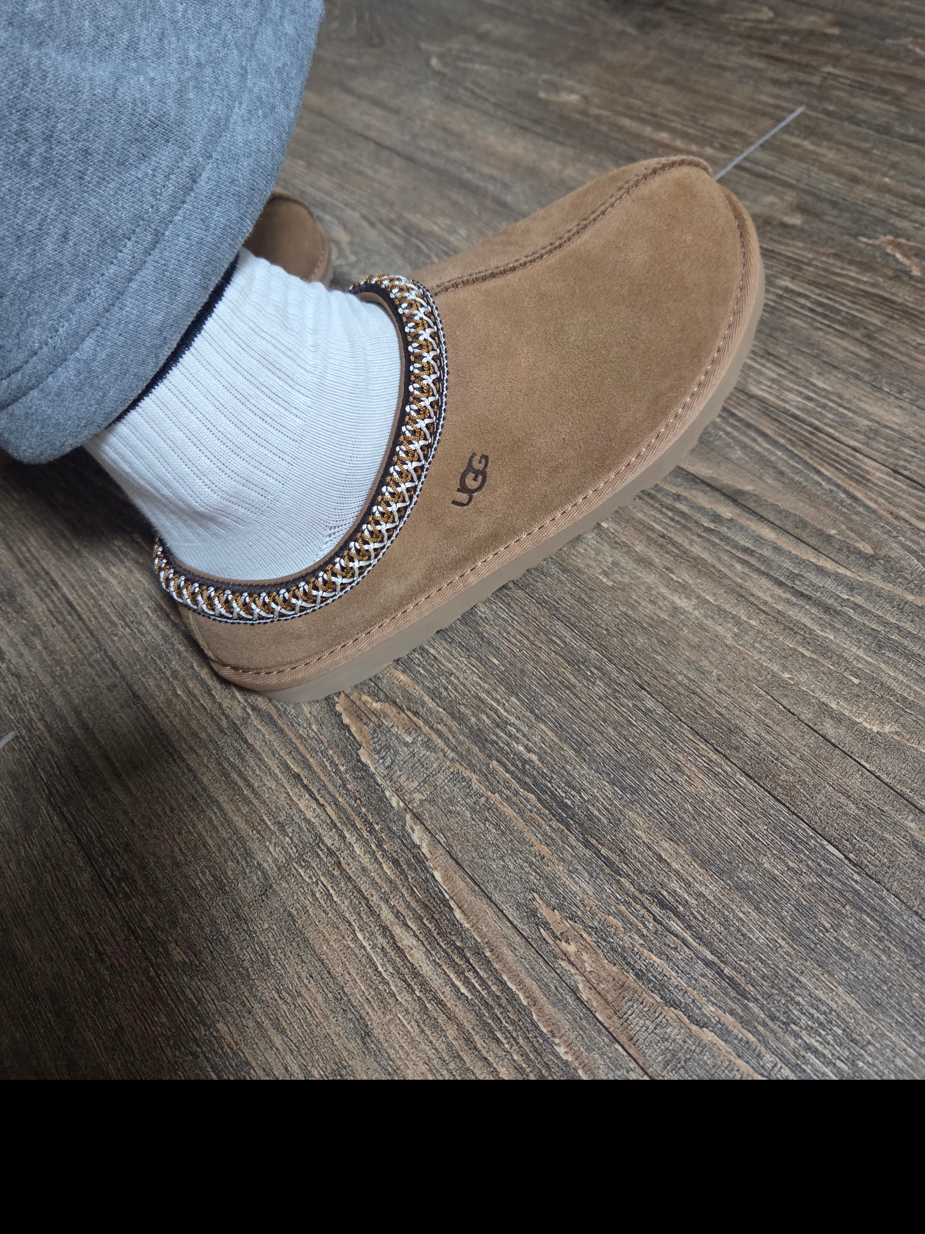 (Kids) UGG Tasman II Slipper Chestnut 착용 스타일 - 2