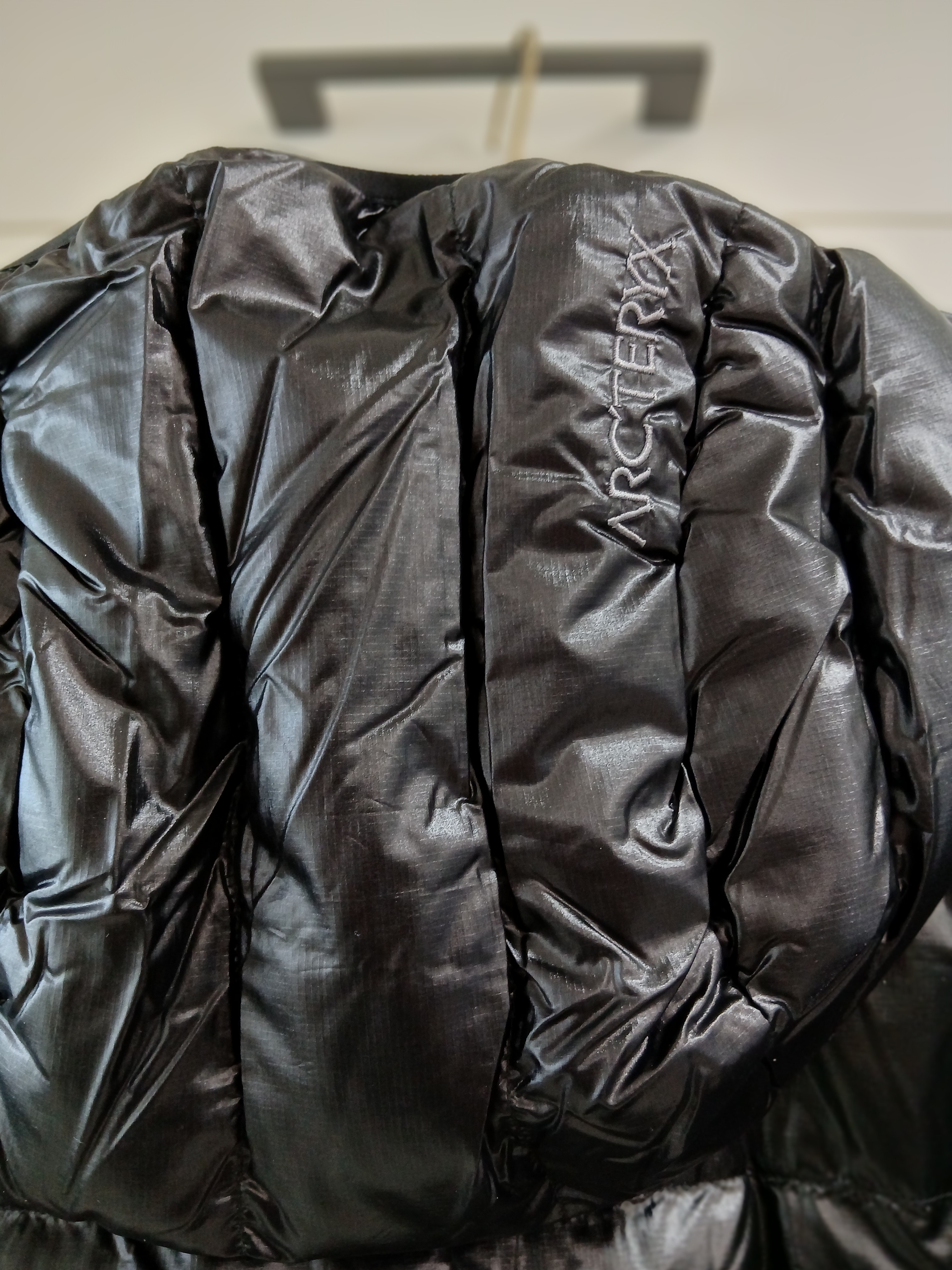 Arc'teryx Cerium SV Hoody Black 착용 스타일 - 5