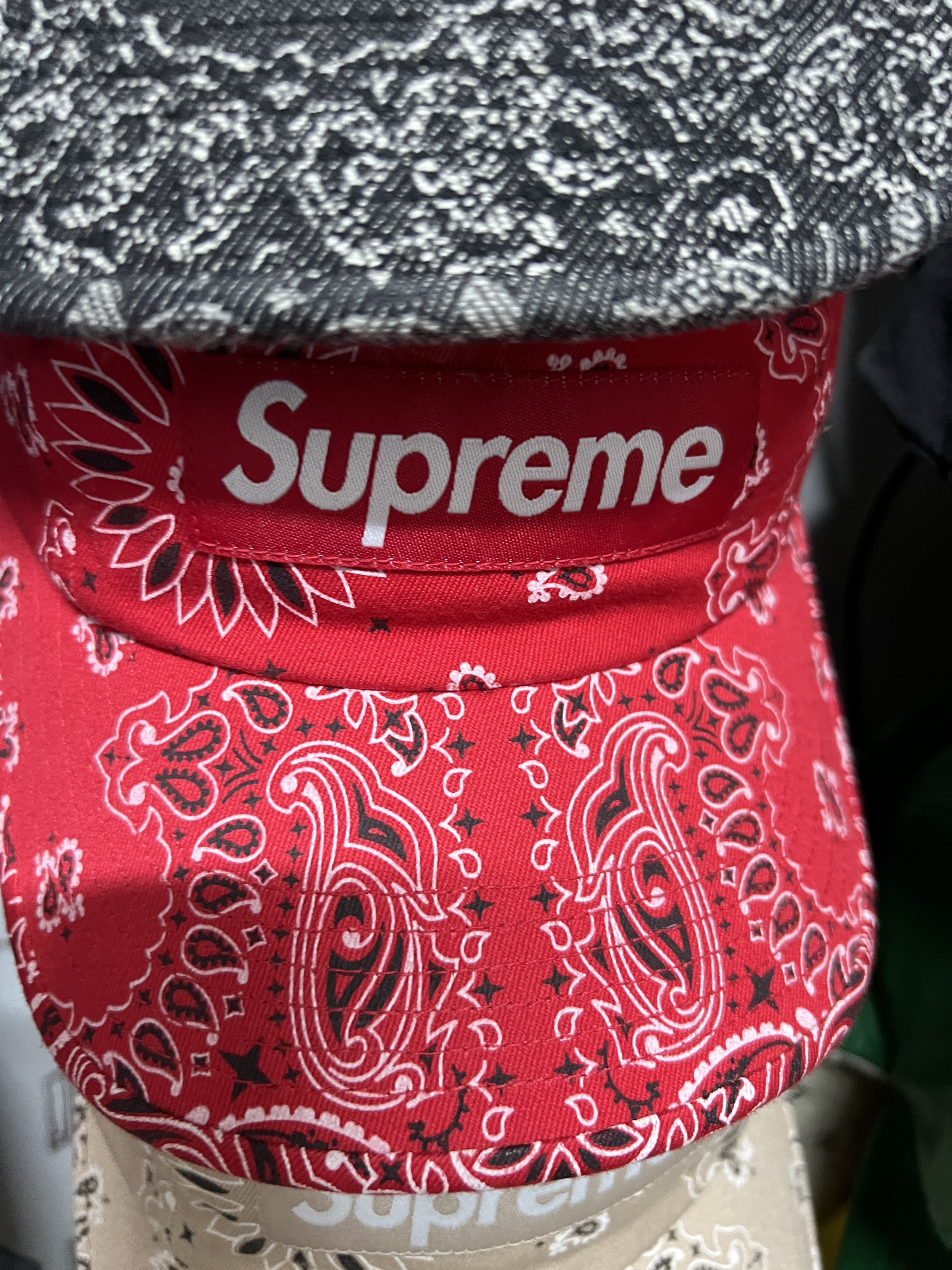 Supreme Bandana Camp Cap Red - 21SS 착용 스타일 - 1