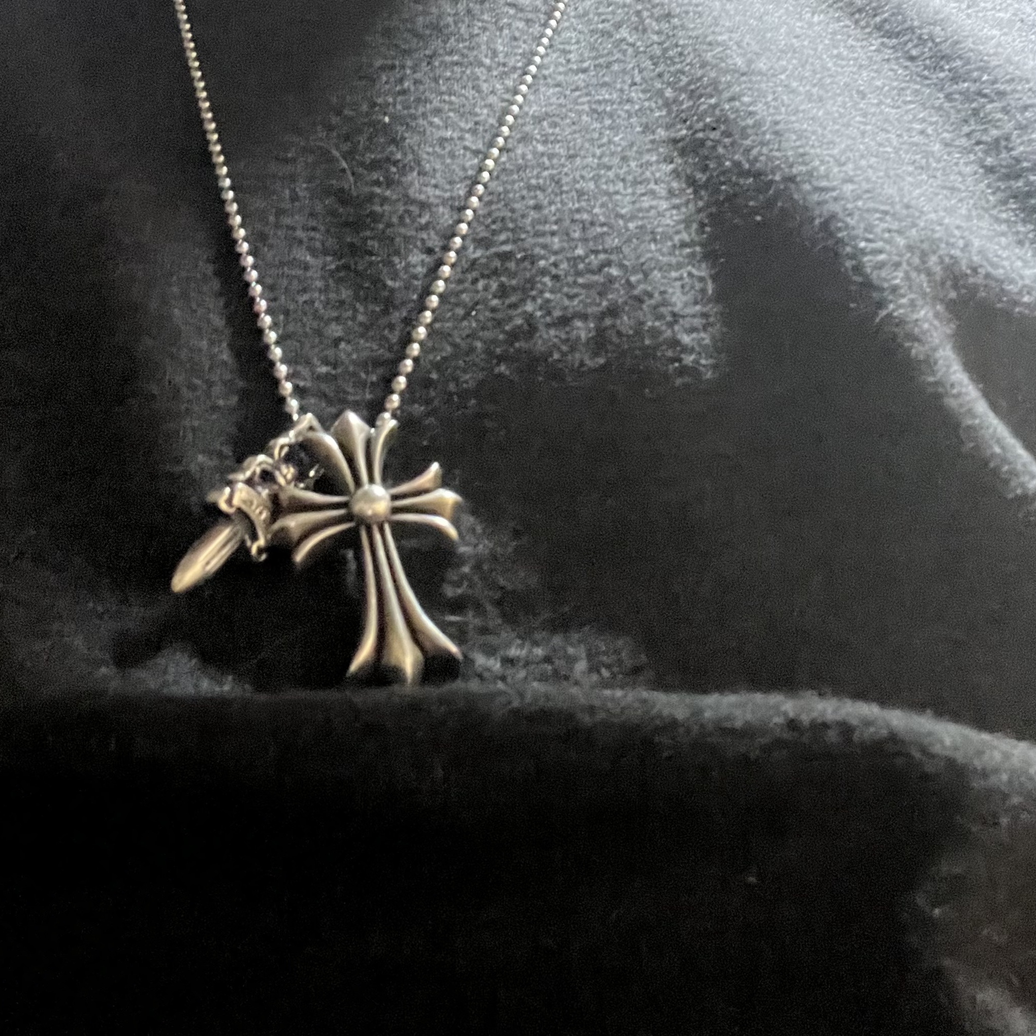 Hansroom Chrome Hearts #10 Dagger 착용 스타일