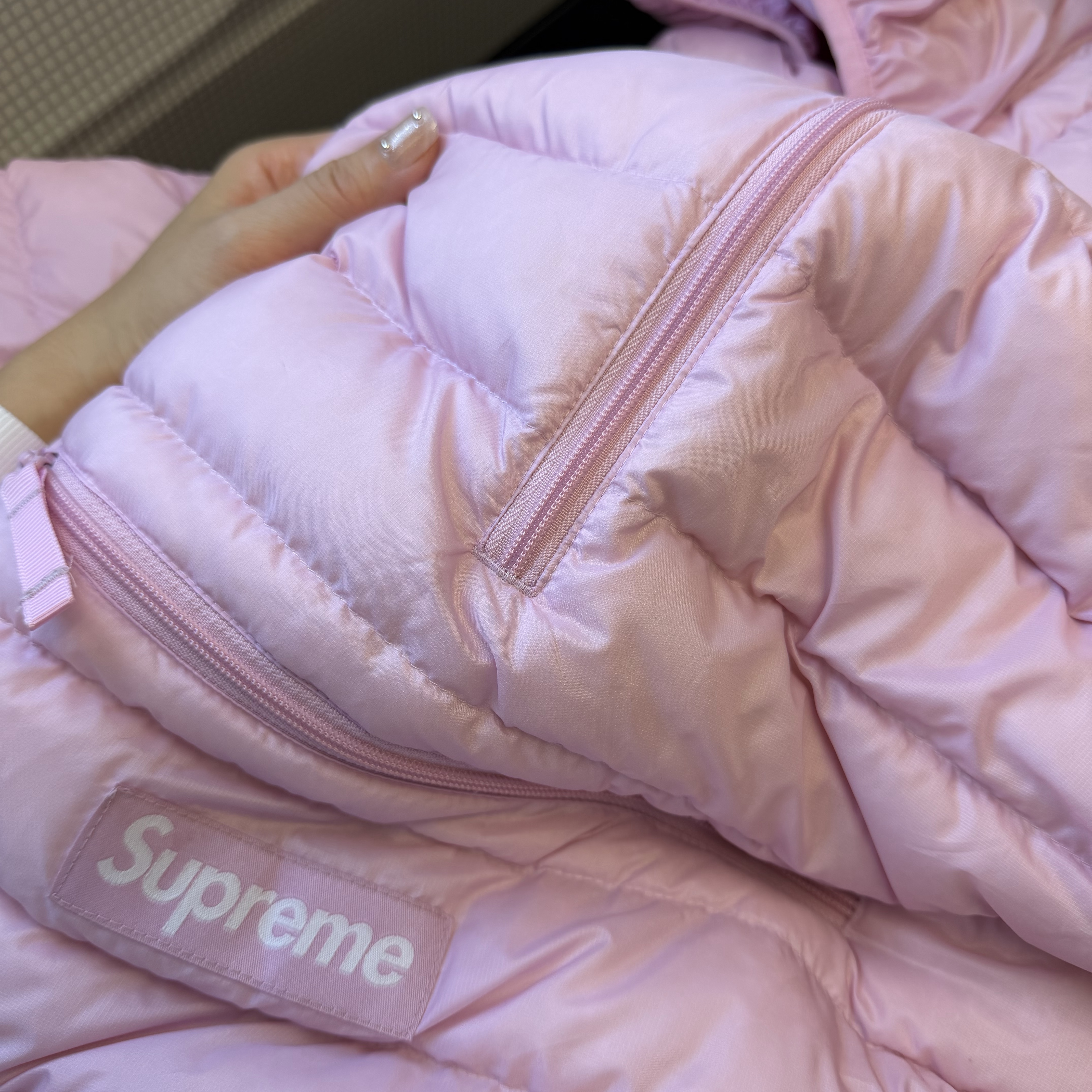 Supreme Micro Down Half Zip Hooded Pullover Light Pink - 25FW 착용 스타일