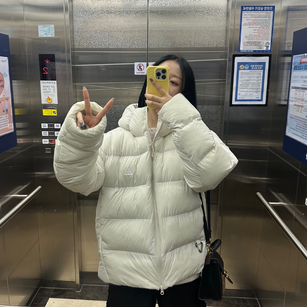 Nike ACG Therma-Fit ADV Lunar Lake Loose Hooded Jacket Light Orewood Brown - Asia, Casetify iPhone Magsafe Ripple Case Buttercream Yellow 착용 스타일