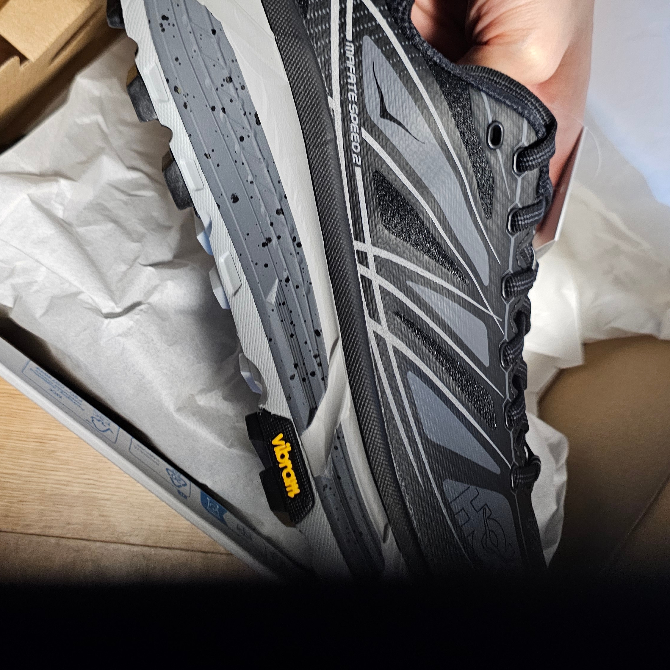 Hoka Mafate Speed 2 Black Castlerock 착용 스타일
