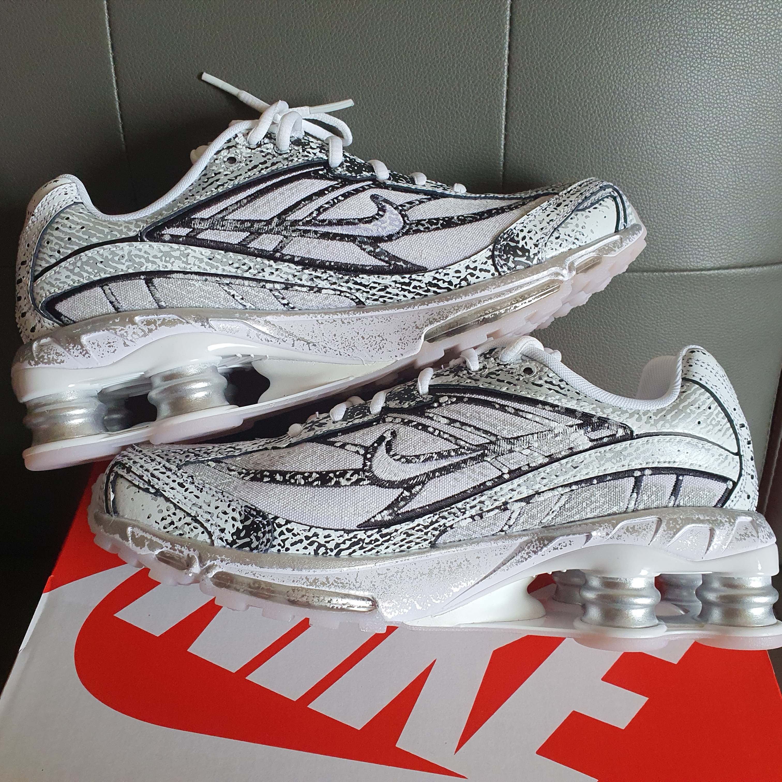 Nike Shox Ride 2 Metallic Platinum 착용 스타일