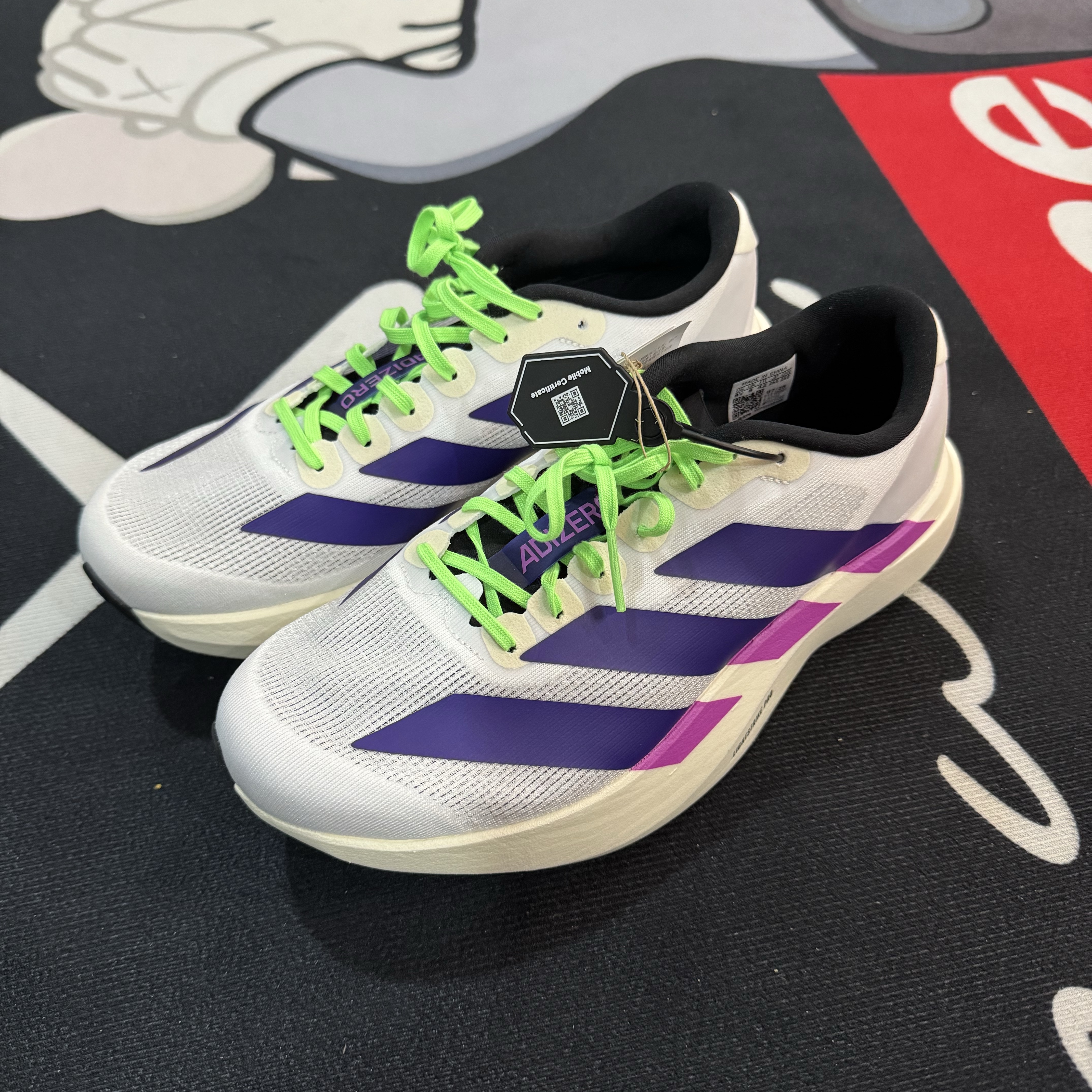 Adidas Adizero EVO SL Cloud White Collegiate Purple 착용 스타일
