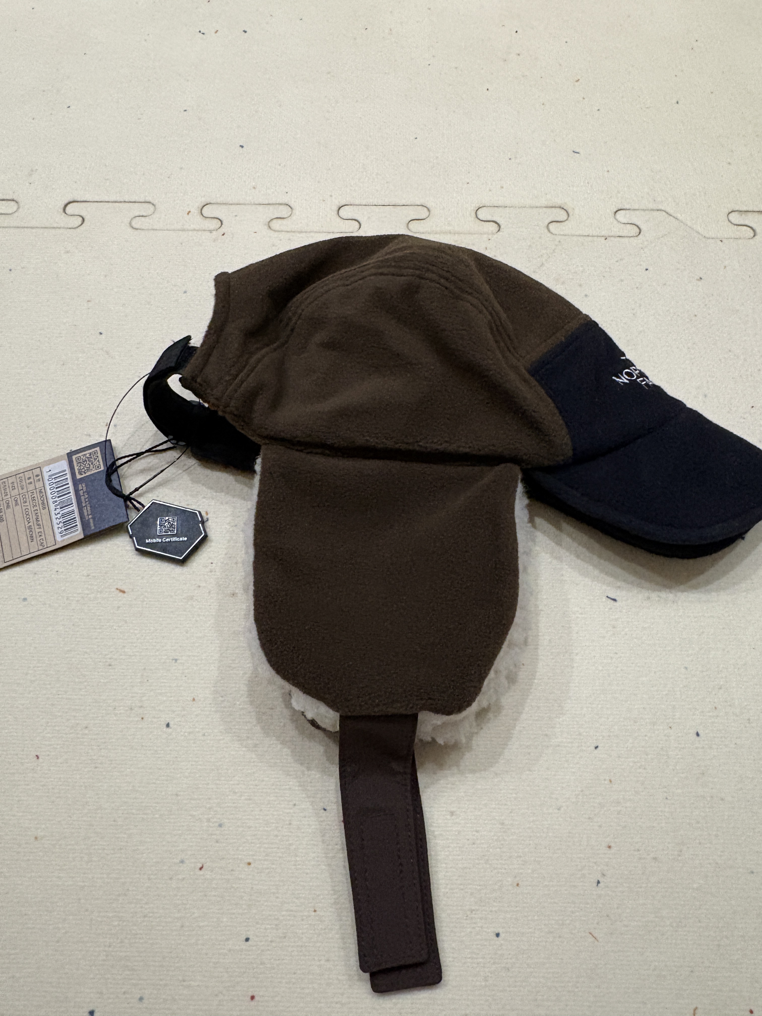 The North Face Fleece Earmuff EX Cap Cocoa Brown 착용 스타일 - 2