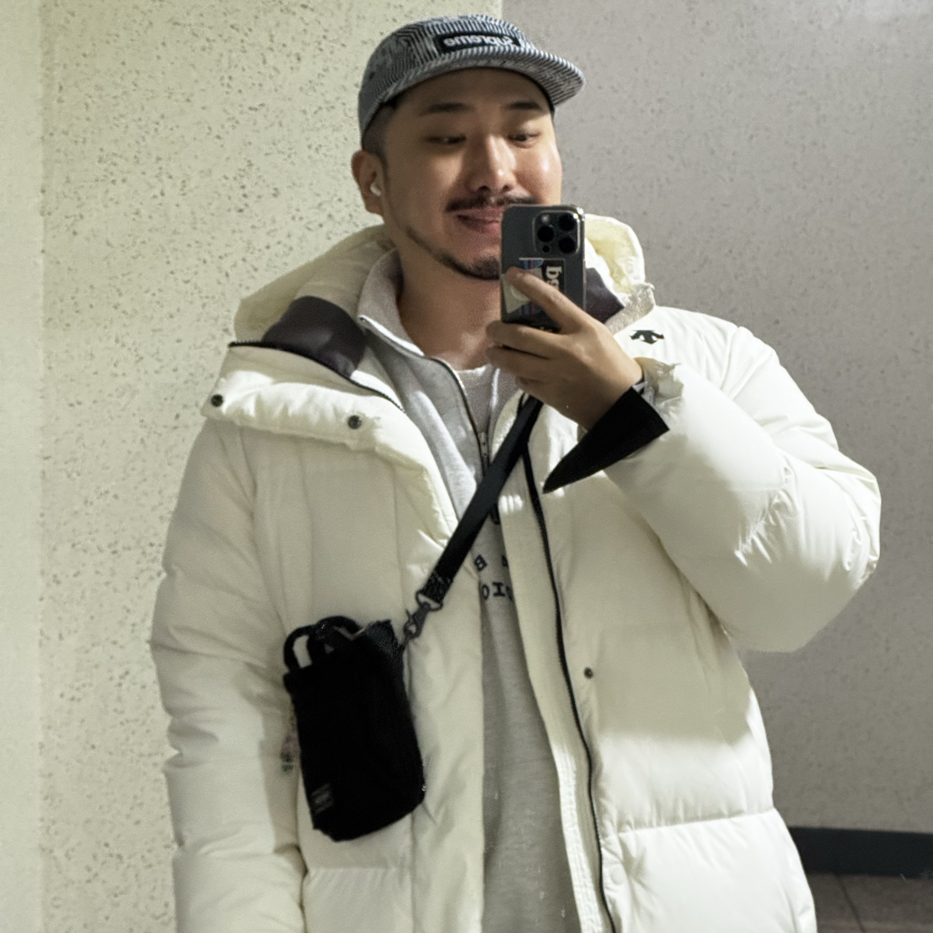 Supreme Denim Camp Cap Stripe - 24SS, IAB Studio Half Zip Pullover Light Gray 착용 스타일