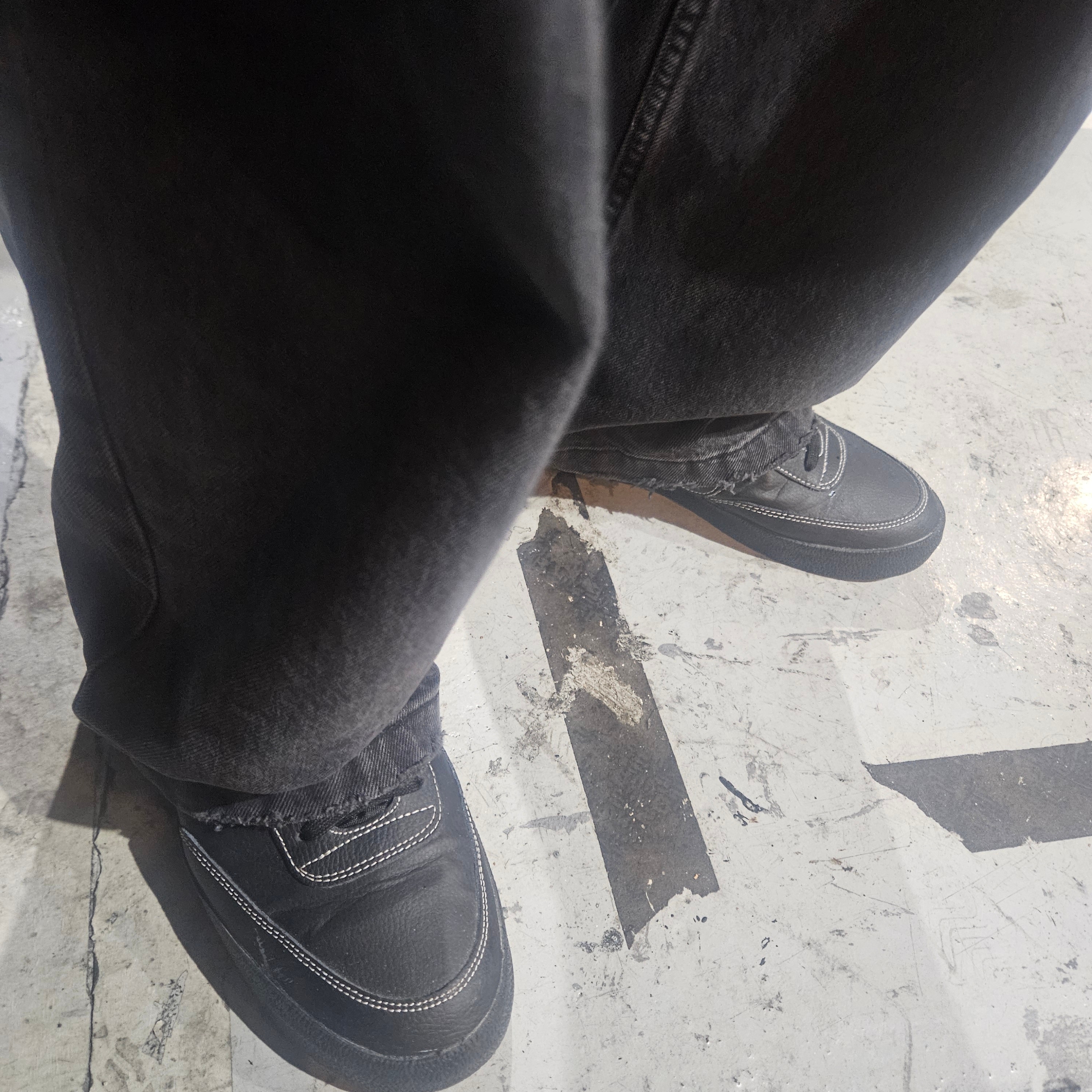 Nike Killshot 2 Black Phantom 착용 스타일 - 1