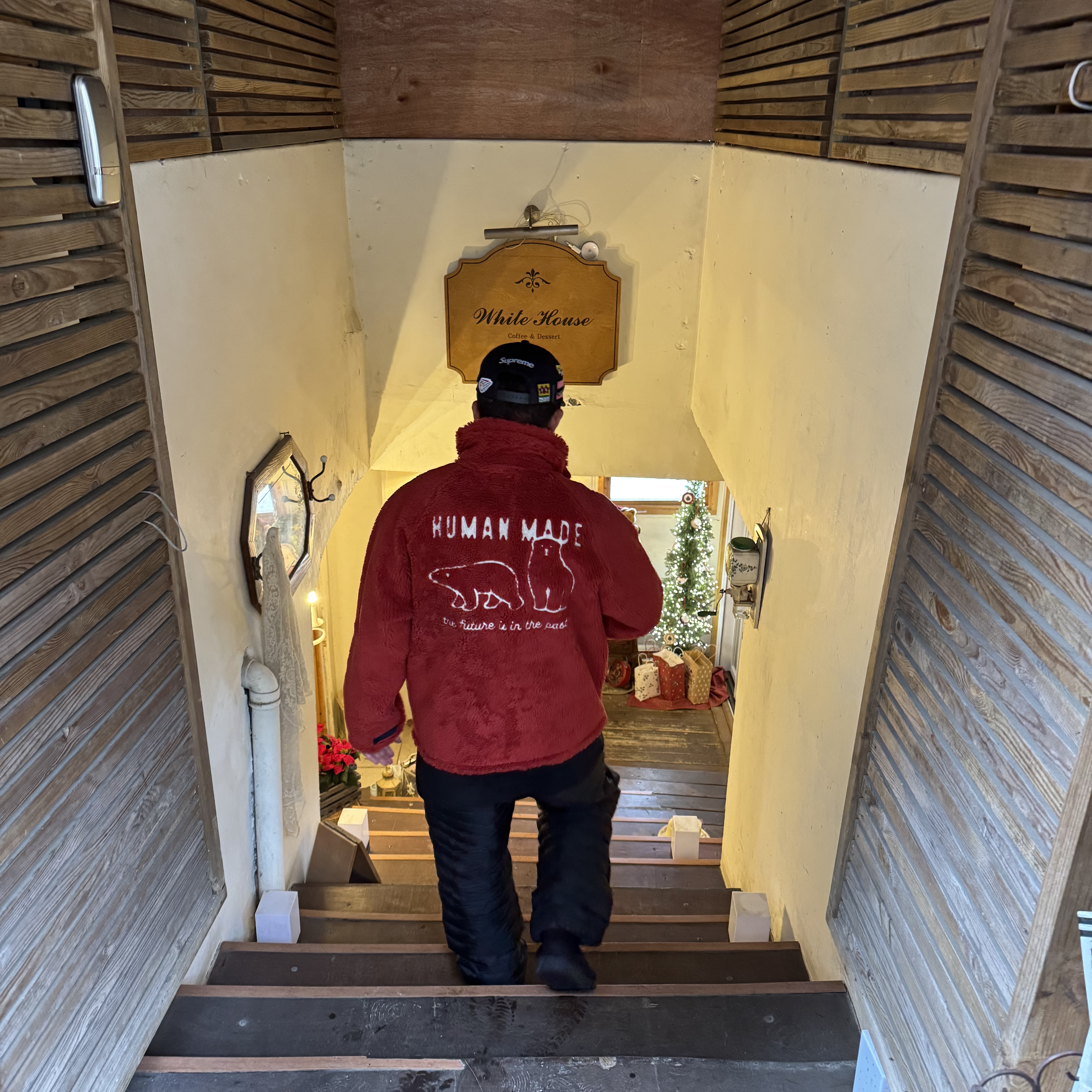 Human Made Fleece Jacket Red, Supreme Micro Down Pant Black - 24FW 착용 스타일