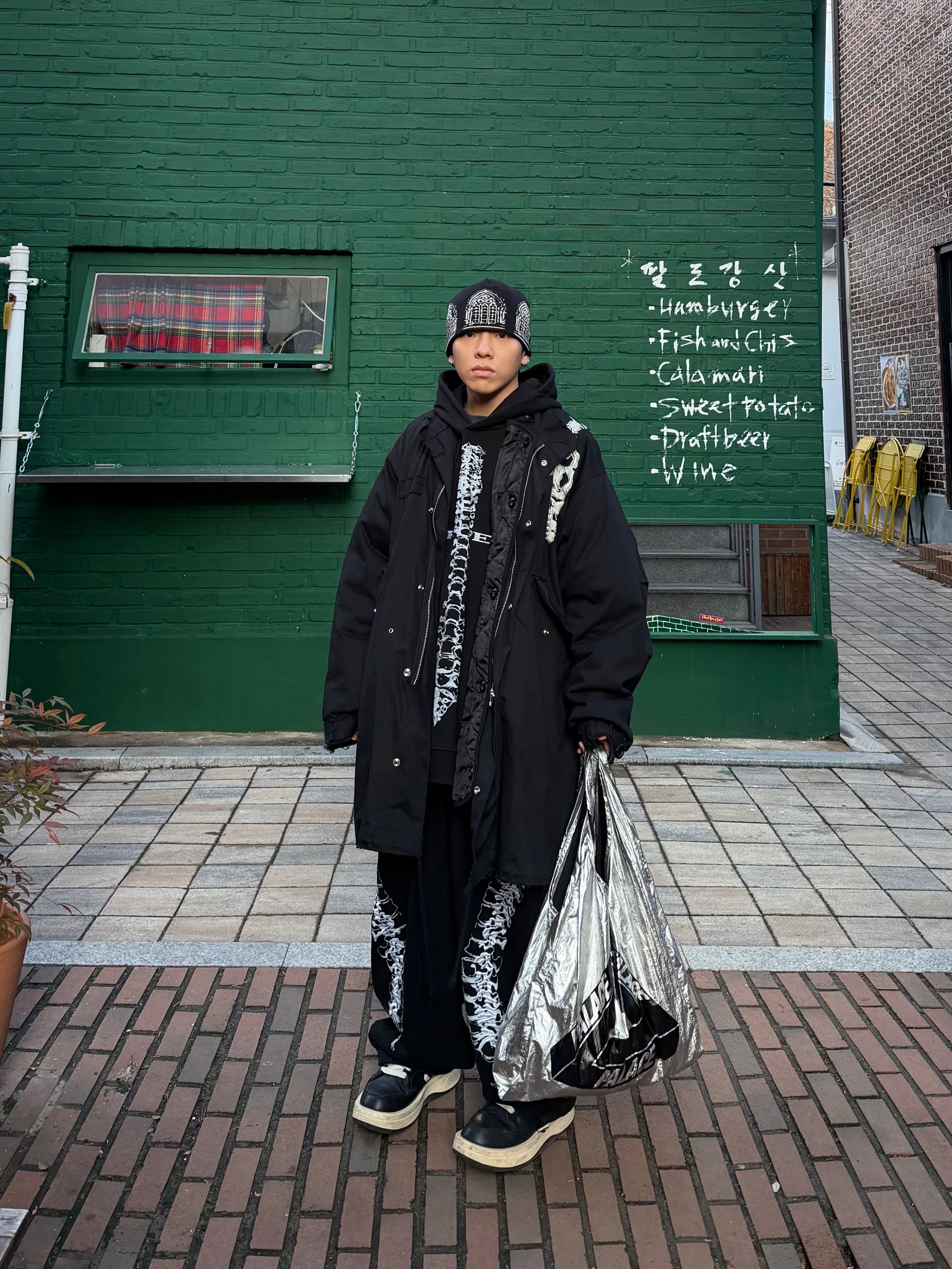 Converse x Drkshdw Turbowpn Black Cream, Palace Palace Shop Reusable Bag Silver - 22FW 착용 스타일 - 2