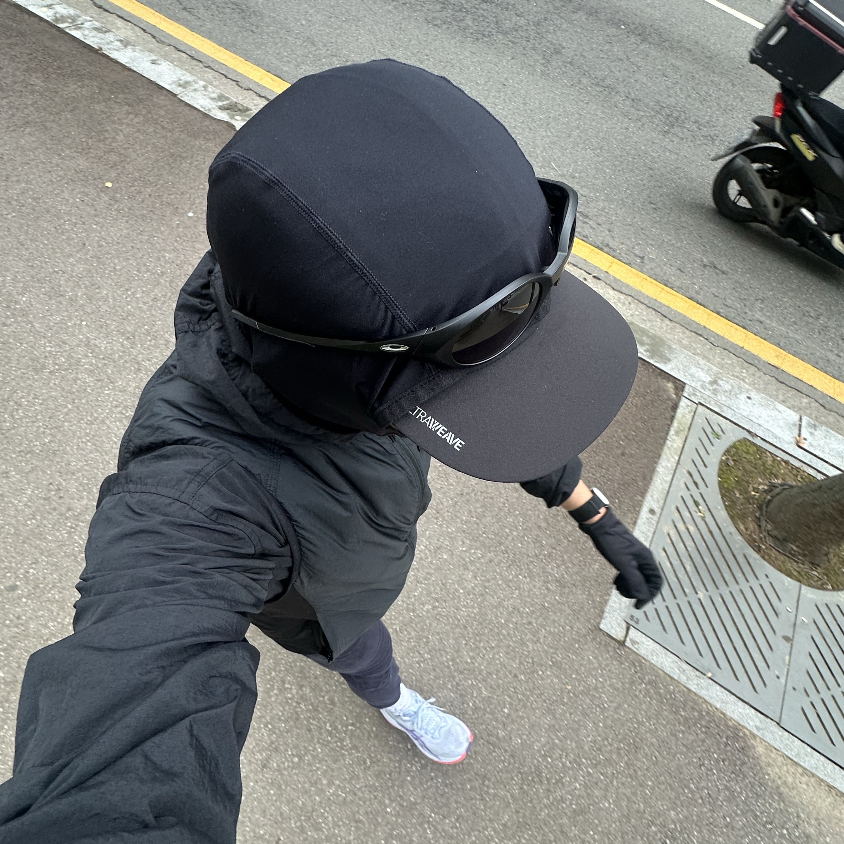 Asics Superblast 2 Blue Fade Edo Purple, Oakley Eye Jacket Redux Matte Black Frame Prizm Grey Lenses High Bridge Fit 착용 스타일