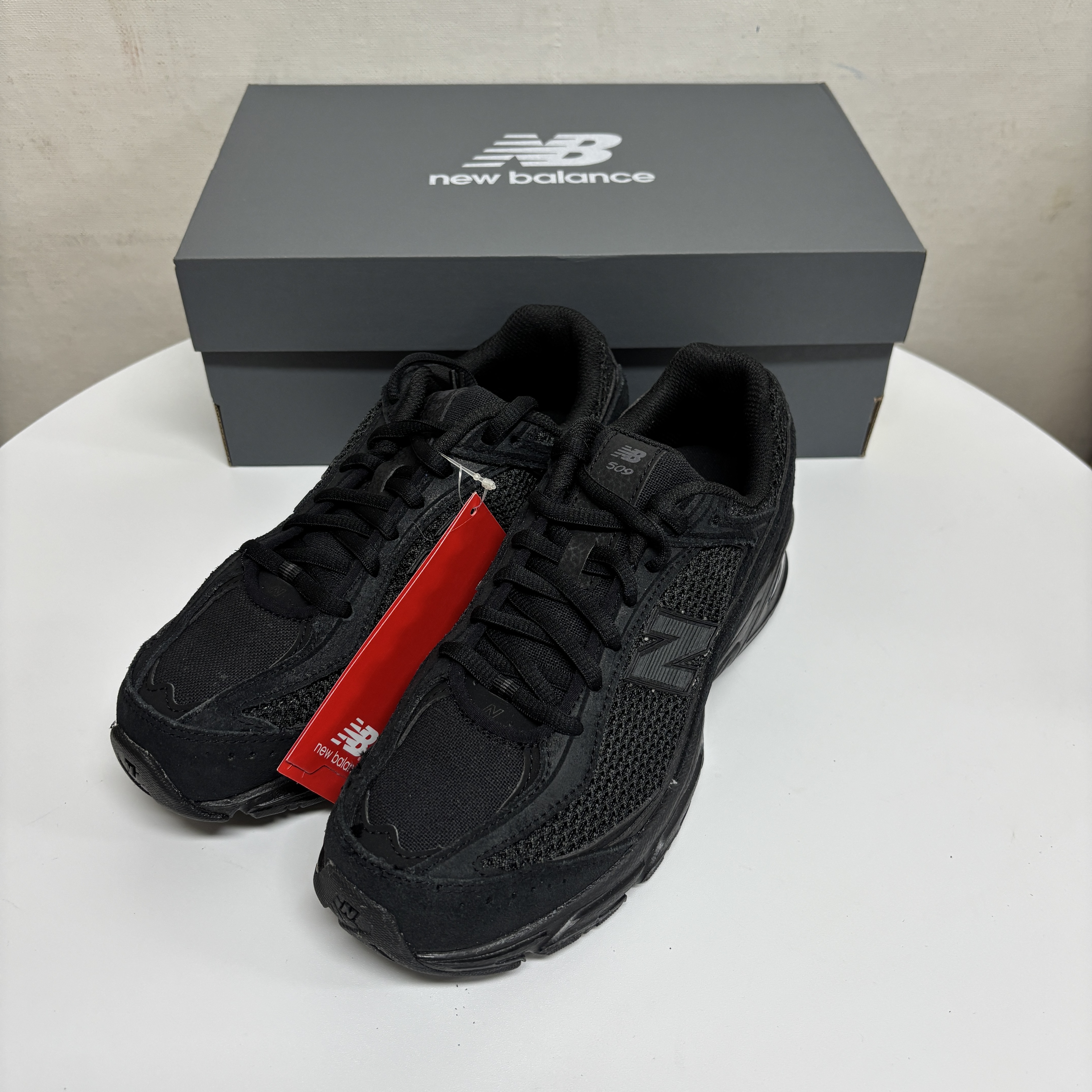 New Balance 509 Black 착용 스타일 - 1