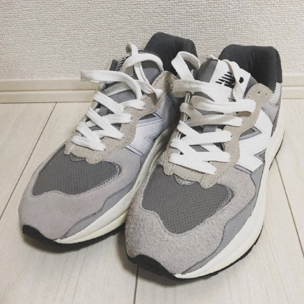 New Balance 5740 Grey 착용 스타일