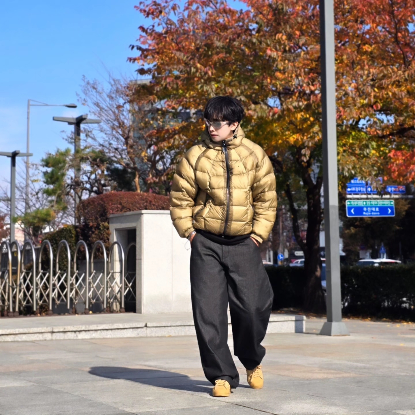 Adidas Superstar Golden Beige 착용 스타일 - 2