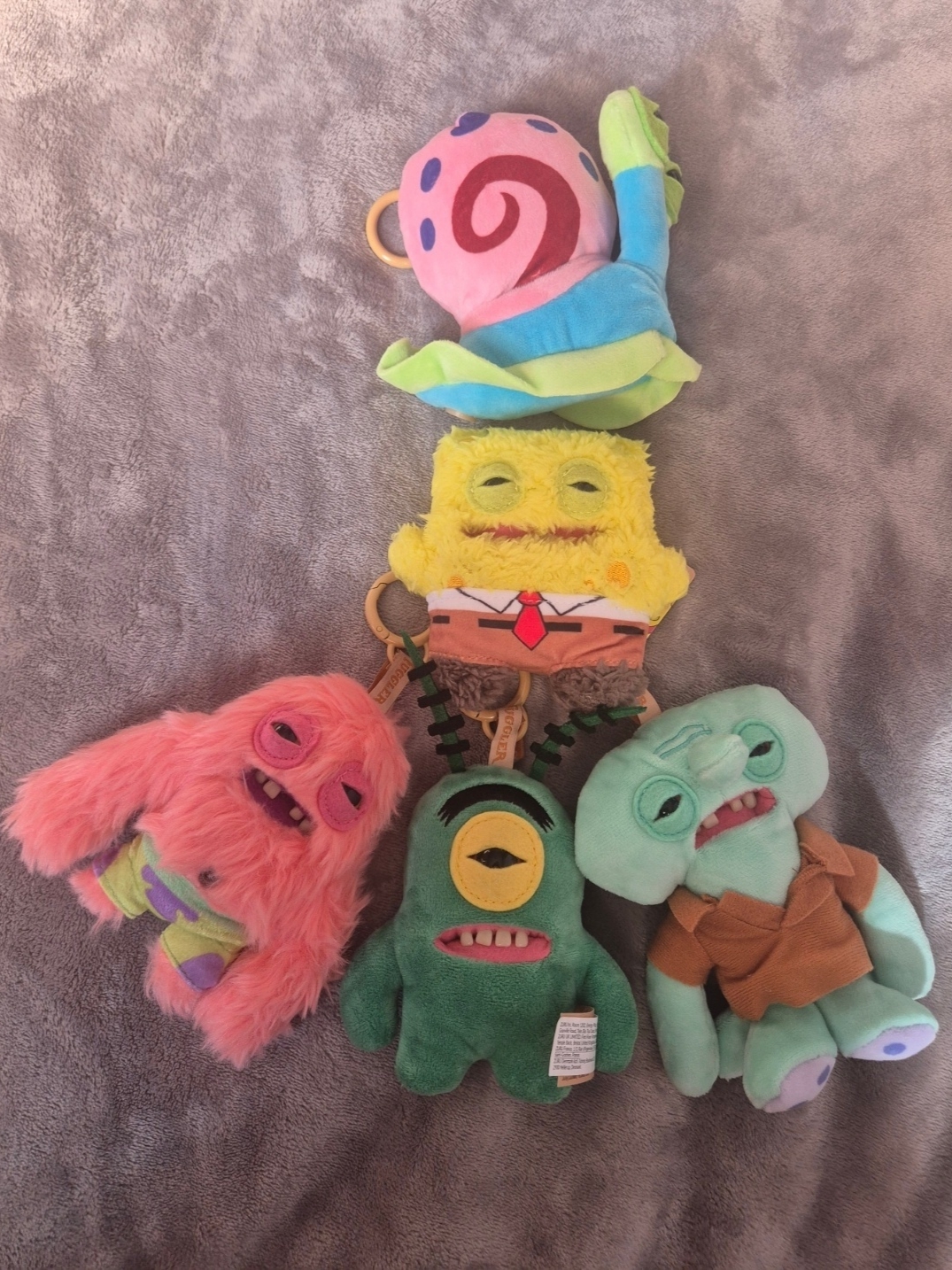 Fuggler Gary Keyring, Fuggler x SpongeBob Keyring Yellow 착용 스타일