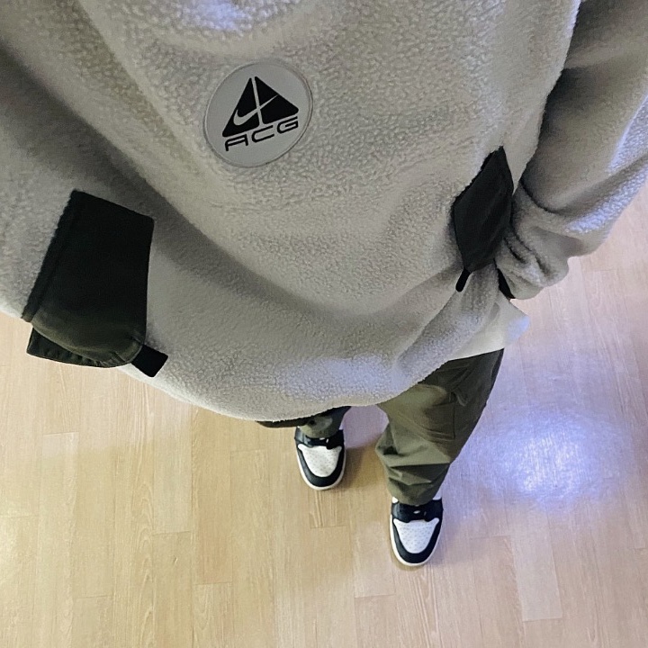 Nike ACG Balaclava Retro Fleece Pullover Light Bone Cargo Khaki - Asia 착용 스타일