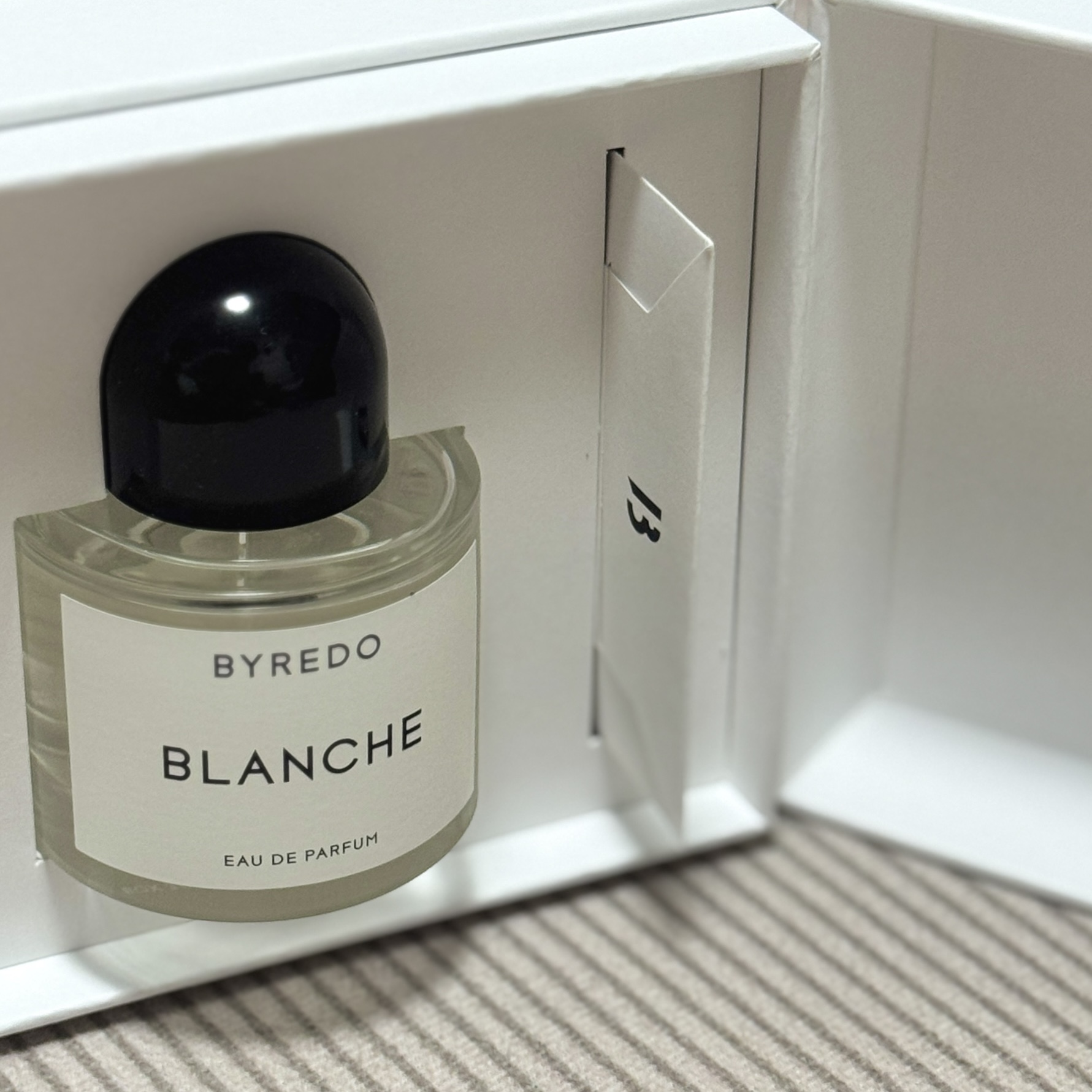 Byredo Blanche Eau De Parfum 50ml 착용 스타일 - 1