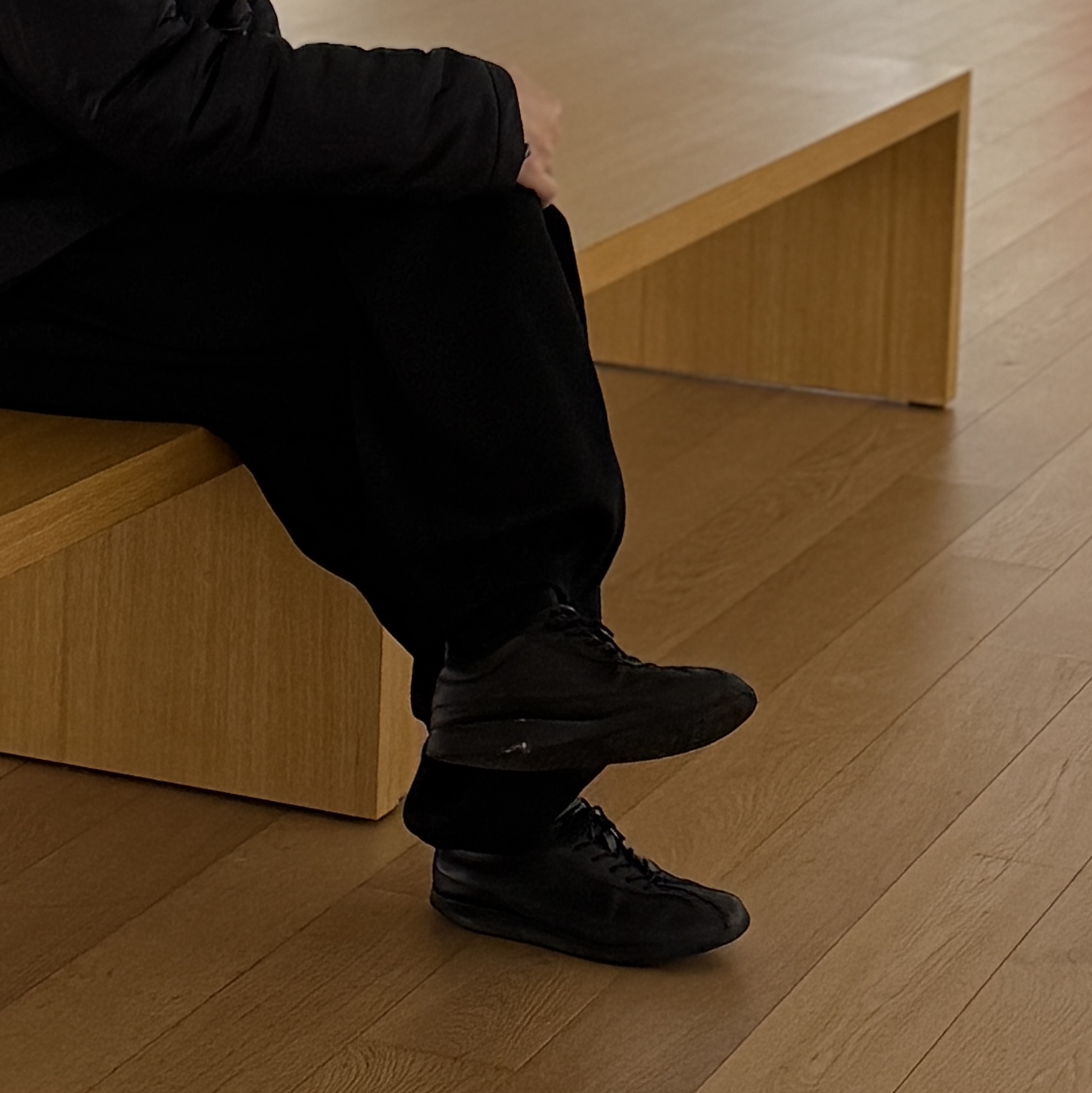 Pemont Dress Black 착용 스타일
