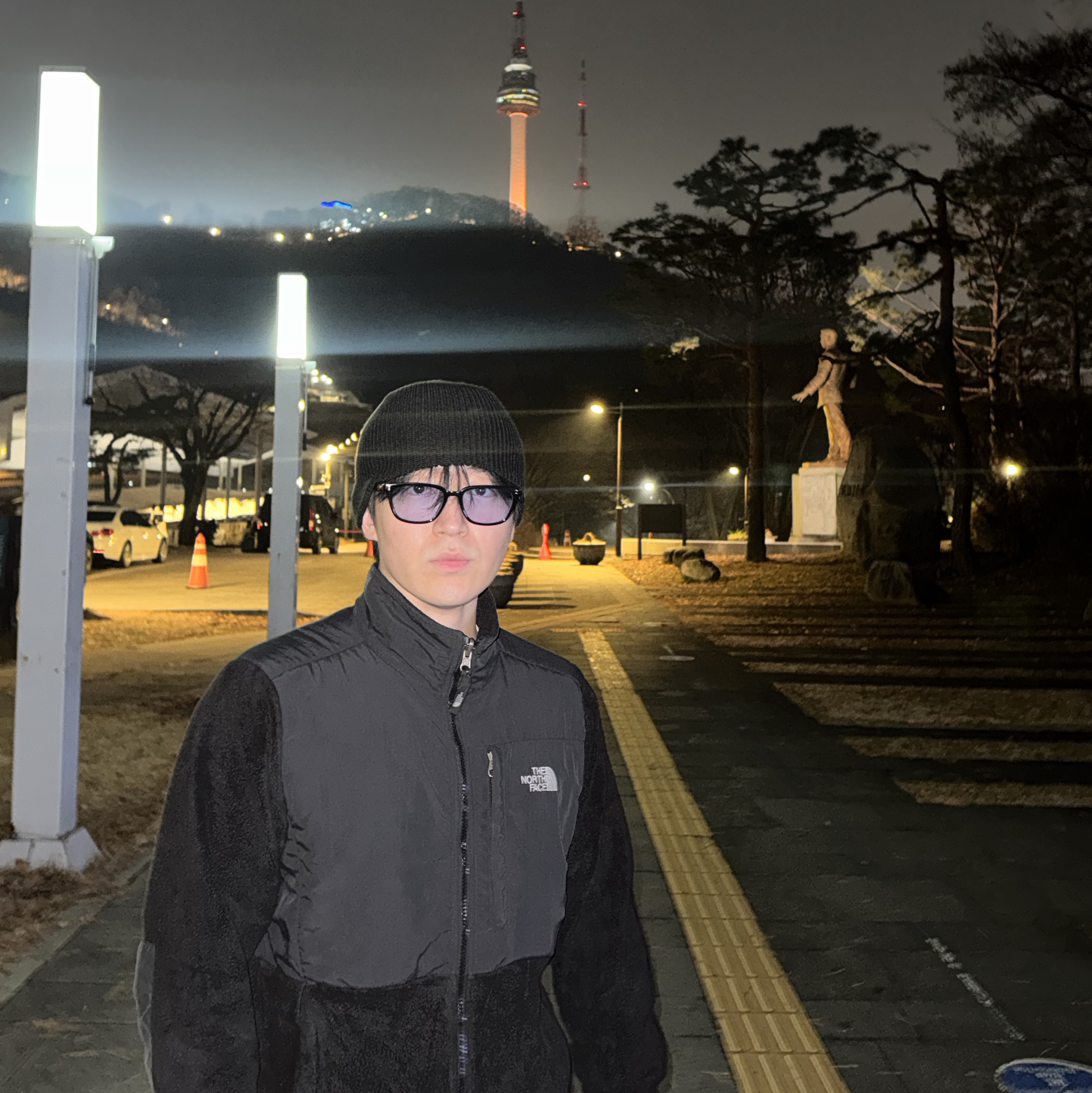 Oakley Session Beanie Blackout 착용 스타일 - 2