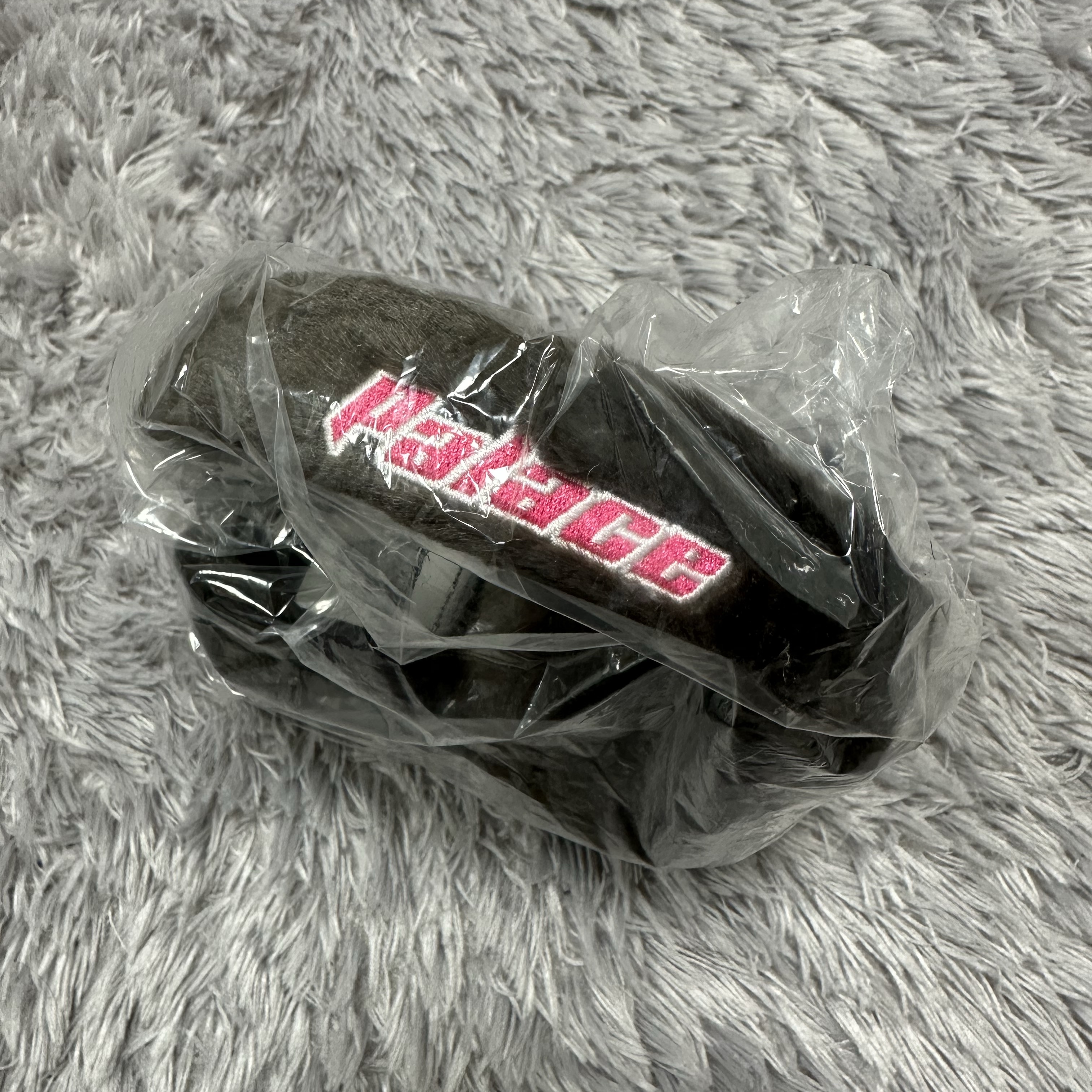 Palace Kawaii Plush Ear Warmer Brown - 25FW 착용 스타일 - 1