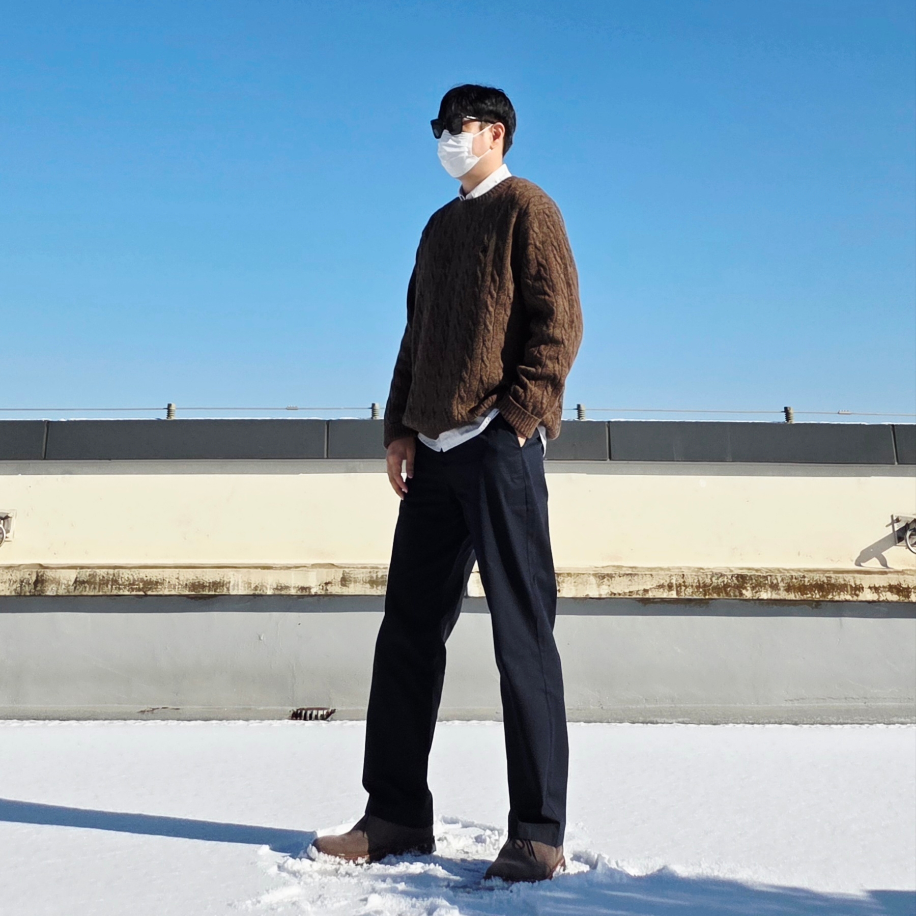 JOSEPHT Leo Grey, Gentle Monster Sal 01 Black 착용 스타일 - 2