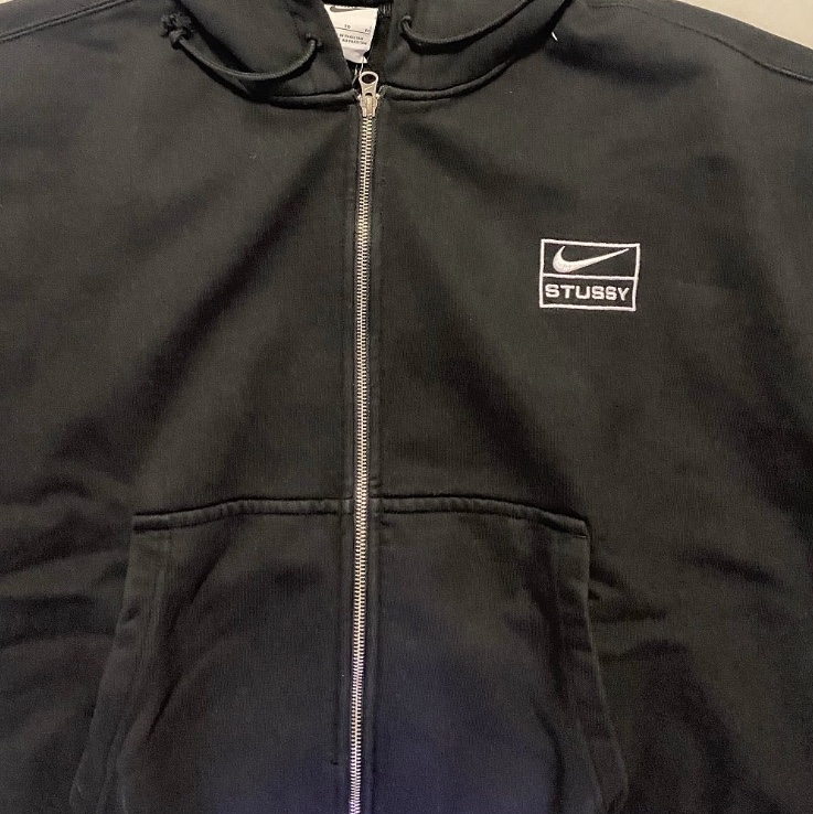 Nike x Stussy Full Zip Washed Fleece Hoodie Black (FJ9175-010) 착용 스타일