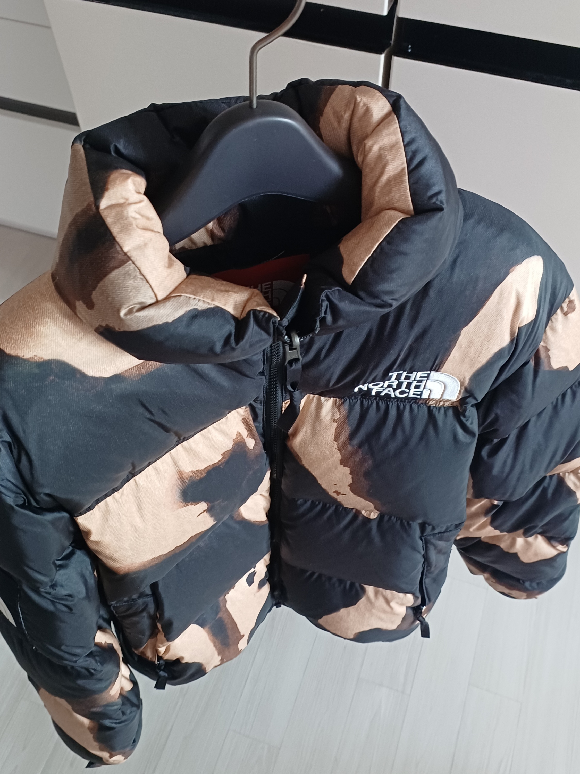 Supreme x The North Face Bleached Denim Print Nuptse Jacket Black - 21FW 착용 스타일