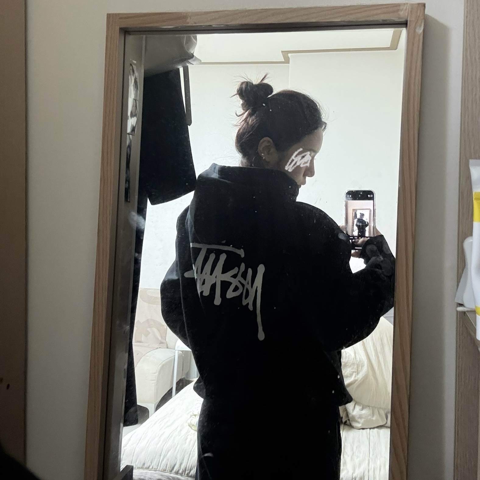 Stussy Basic Zip Hoodie Black 착용 스타일