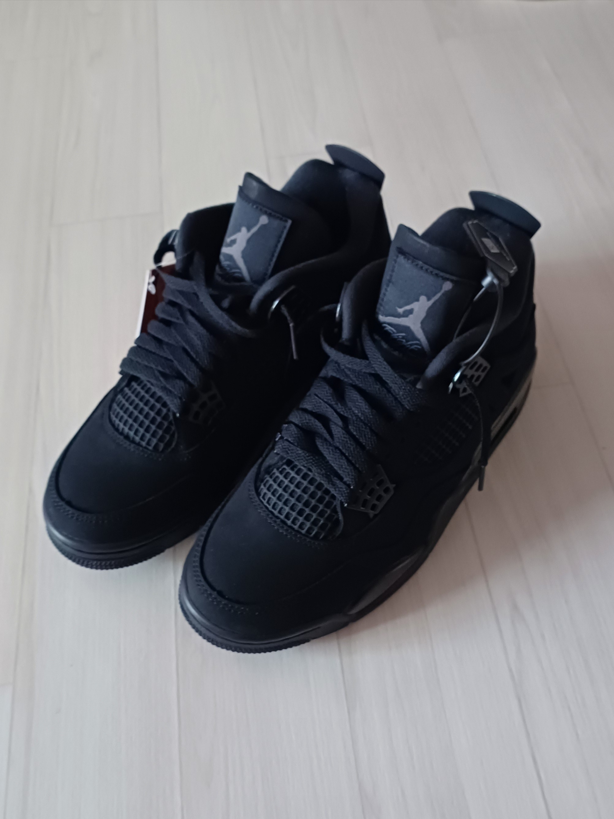 Jordan 4 Retro Black Cat 2025 착용 스타일